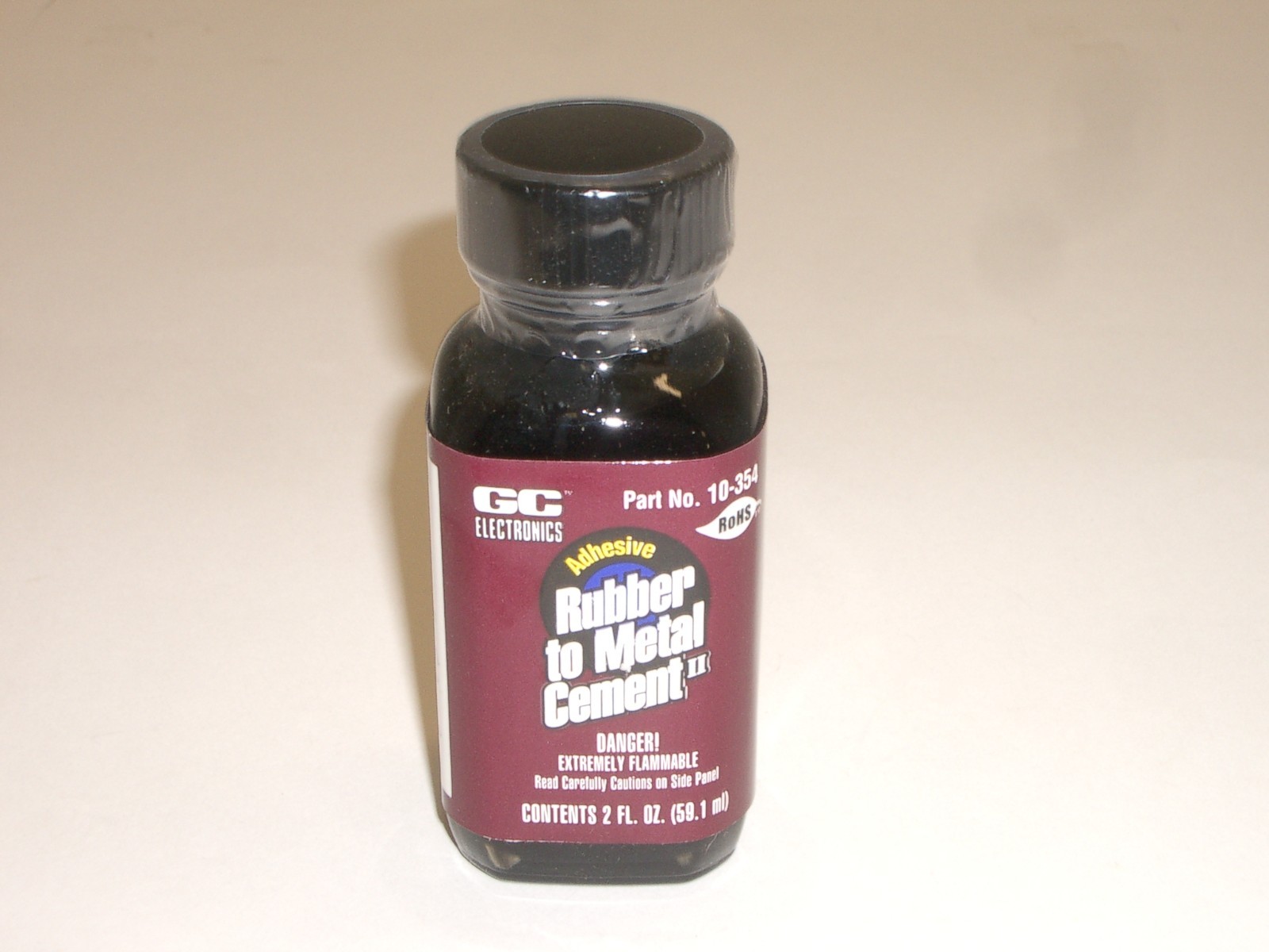 GC ELECTRONICS 10-354 RUBBER TO METAL CEMENT BOTTLE 2FL OZ