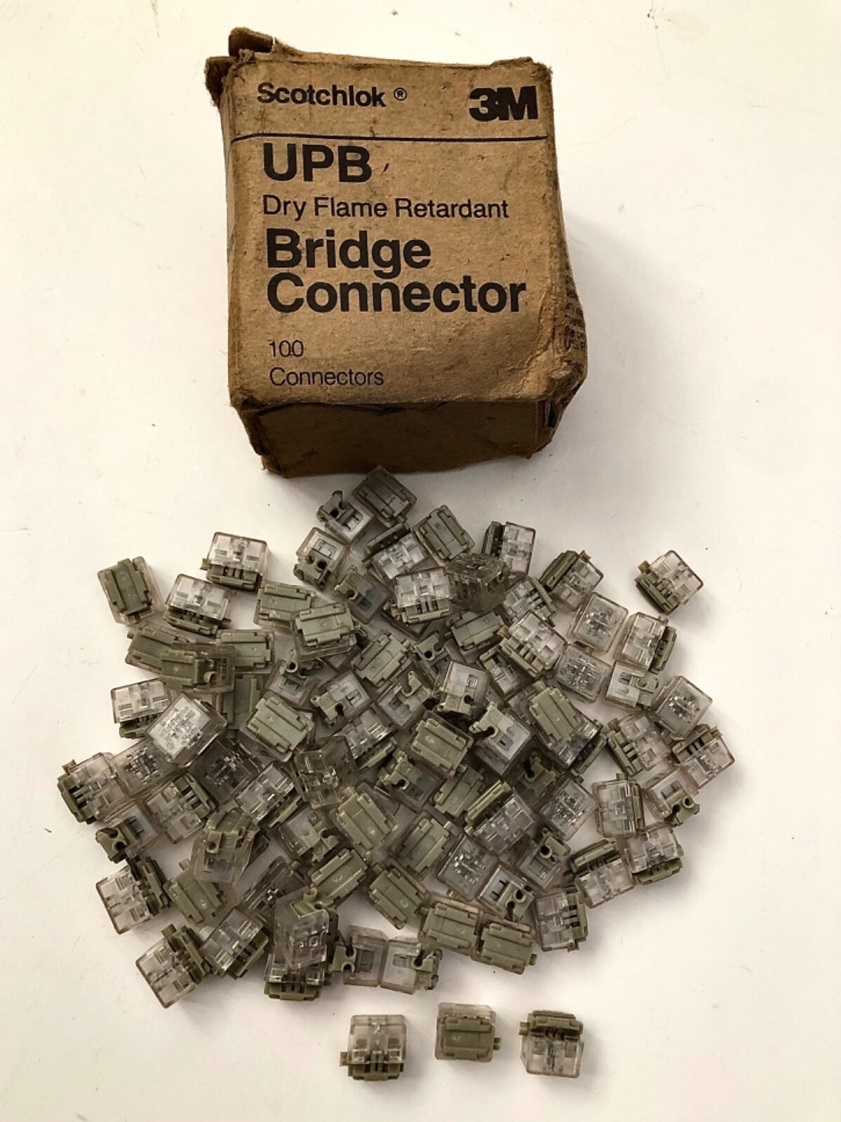 3M Scotchlok UPB Dry Flame Retardant Bridge Connectors QTY 95