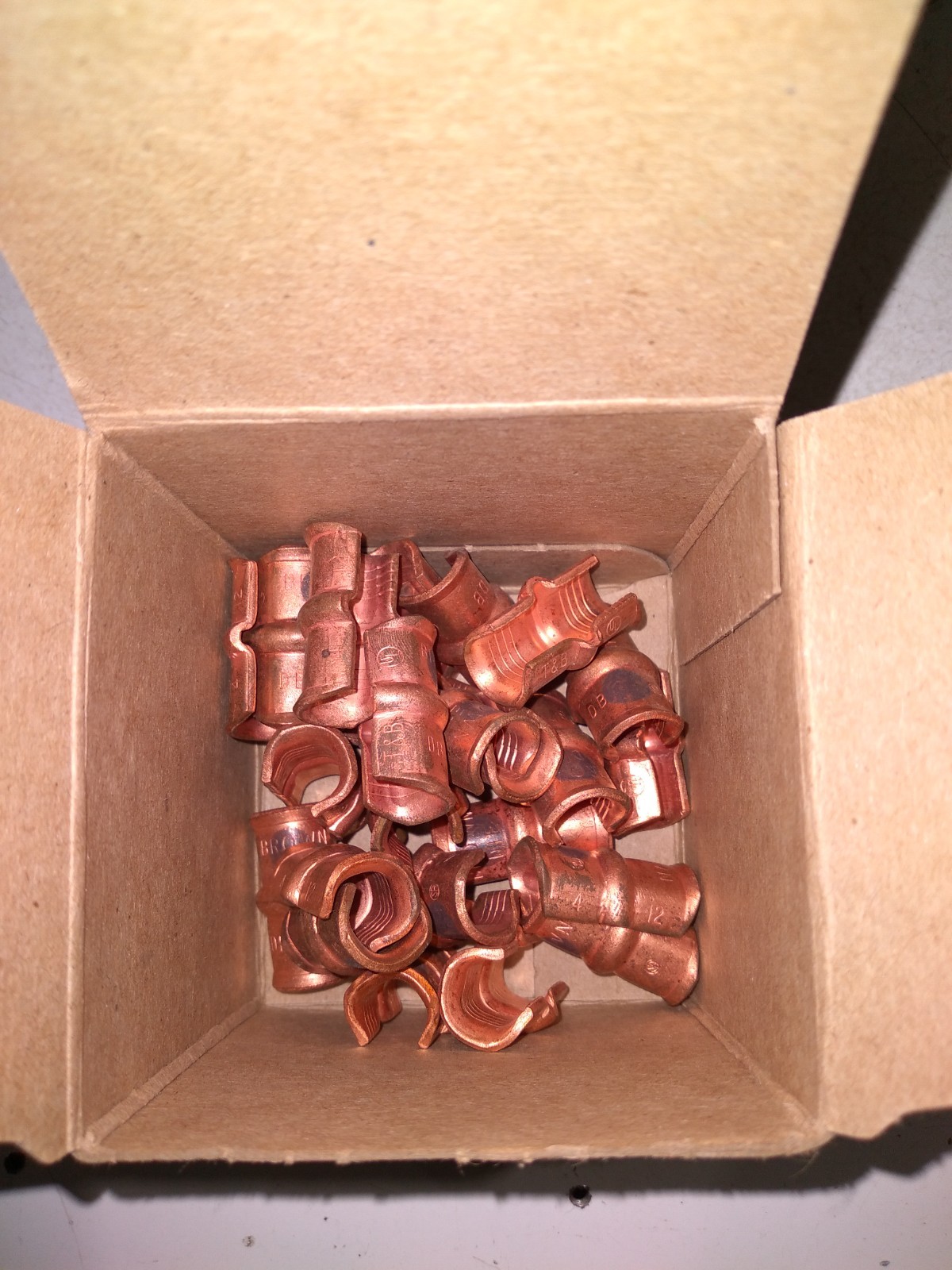 THOMAS AND BETT 54720 COPPER C-TAP 600 V 8-4 LUG (LOT OF 5)