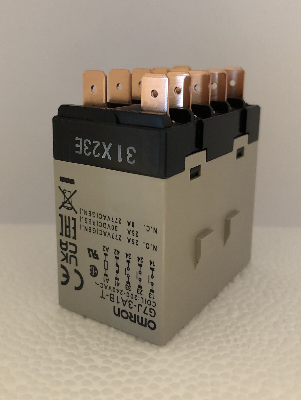 true 914732 relay G7-3A-1B-T-w1-AC200/240