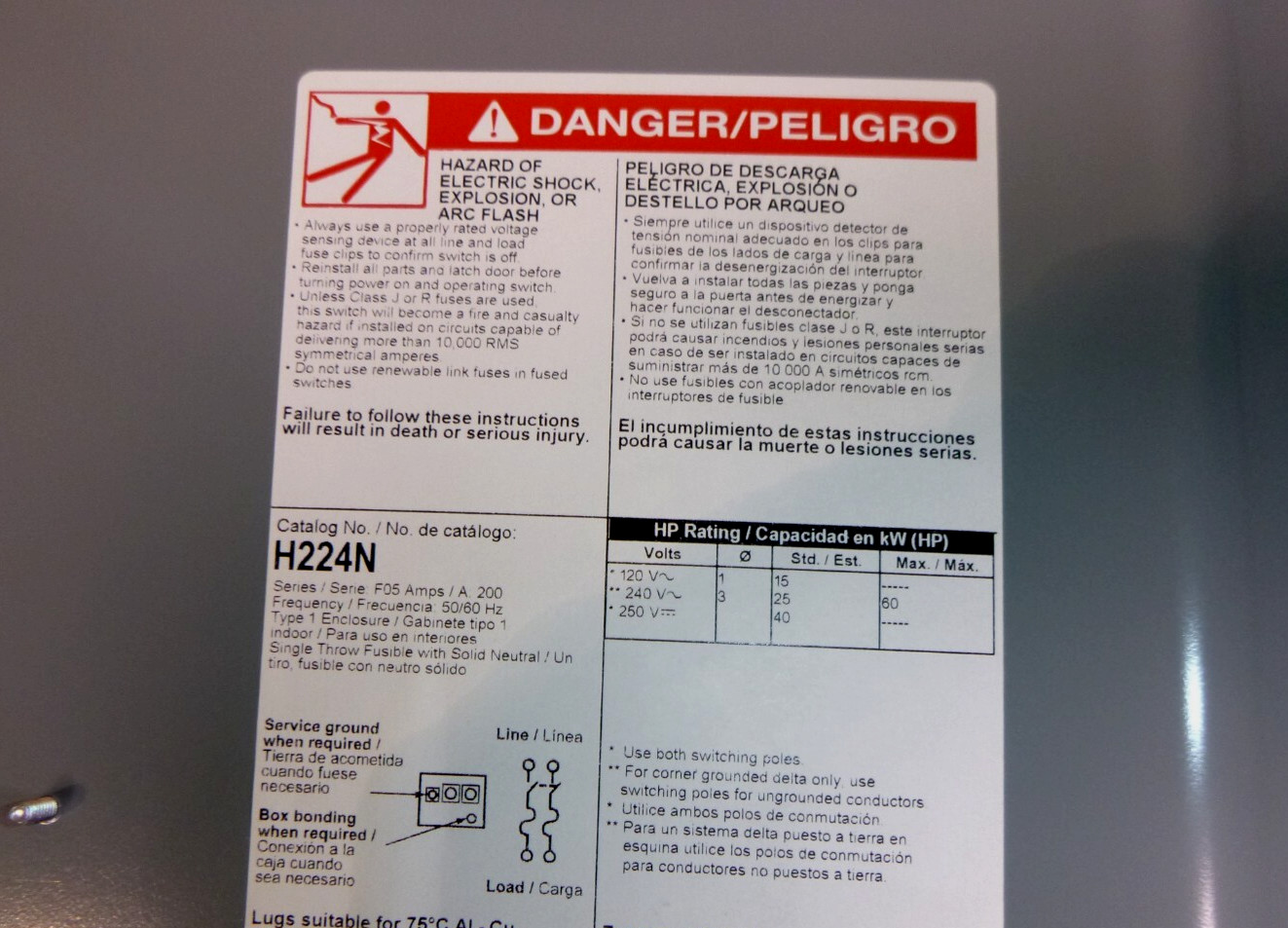 H224N Square D Fusible Safety Switch 200A, 3 Wire, 2 Pole, 1 Neutral, 240VAC