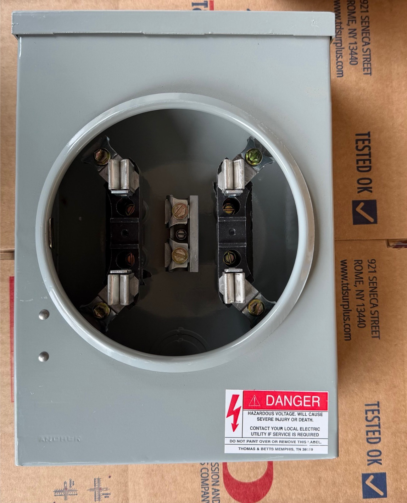 THOMAS & BETTS ABB KWH METER SOCKET, FM2S, 3W/2W, 1PH + RING, 240V, U9510-SR2