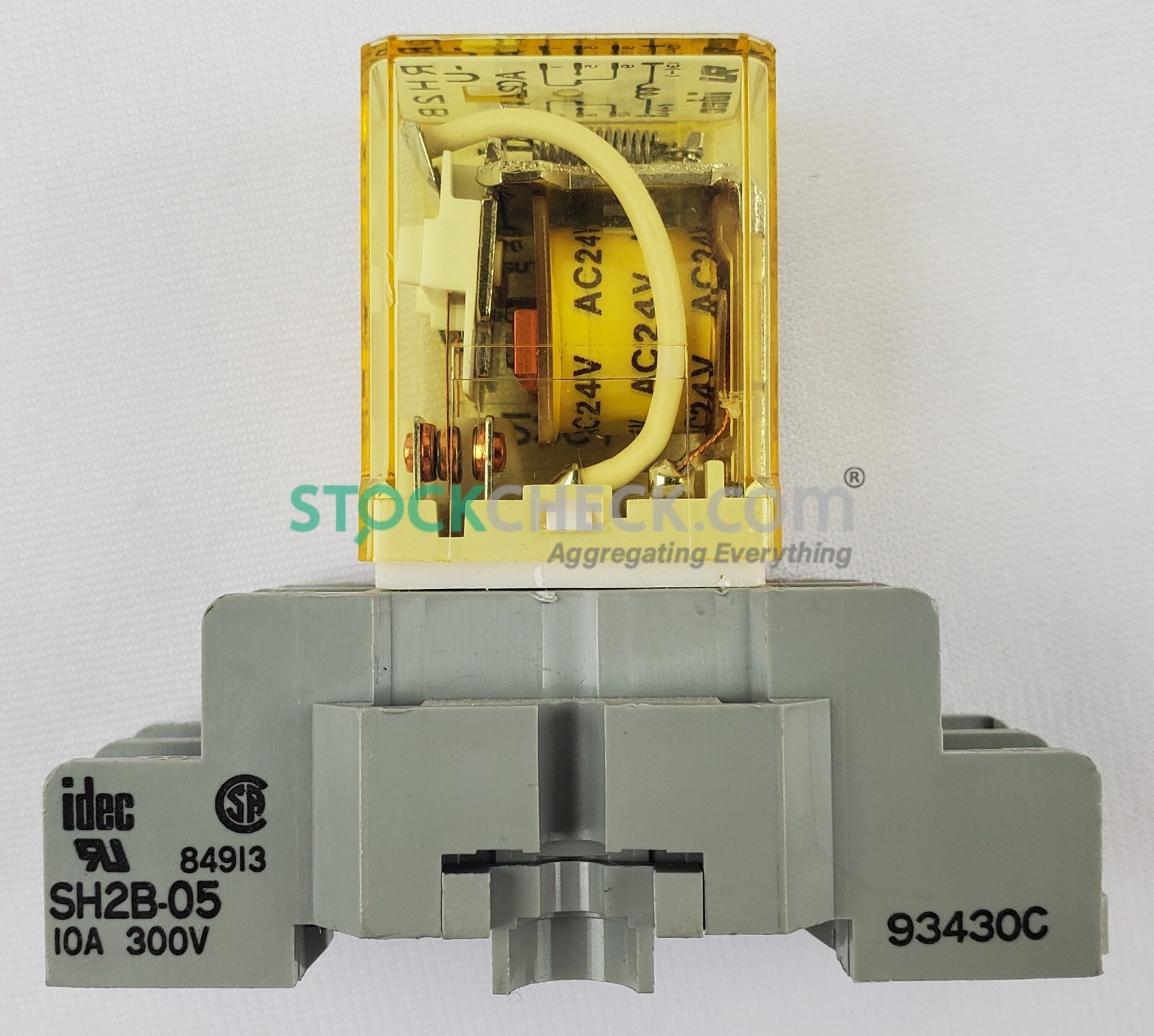 Idec RH2B-UAC24V Relay with SH2B-05 Relay Socket