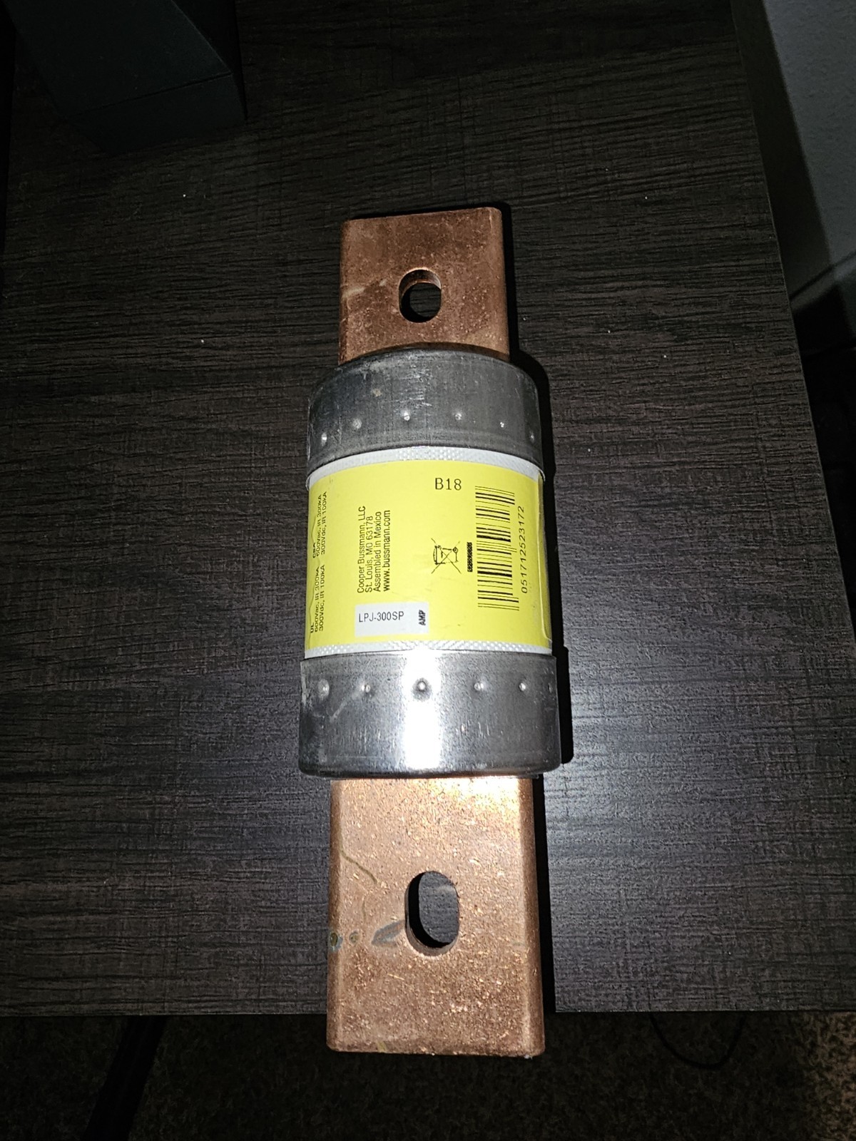Cooper Bussmann LPJ-300SP Time Delay Class J Fuse 600VAC/300VDC