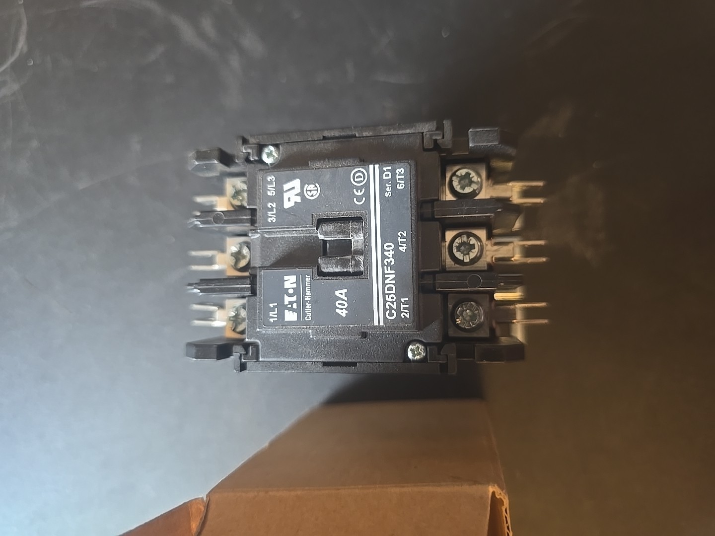 Eaton Cutler-Hammer C25DNF340A Definite Purpose Contactor 40A 3P