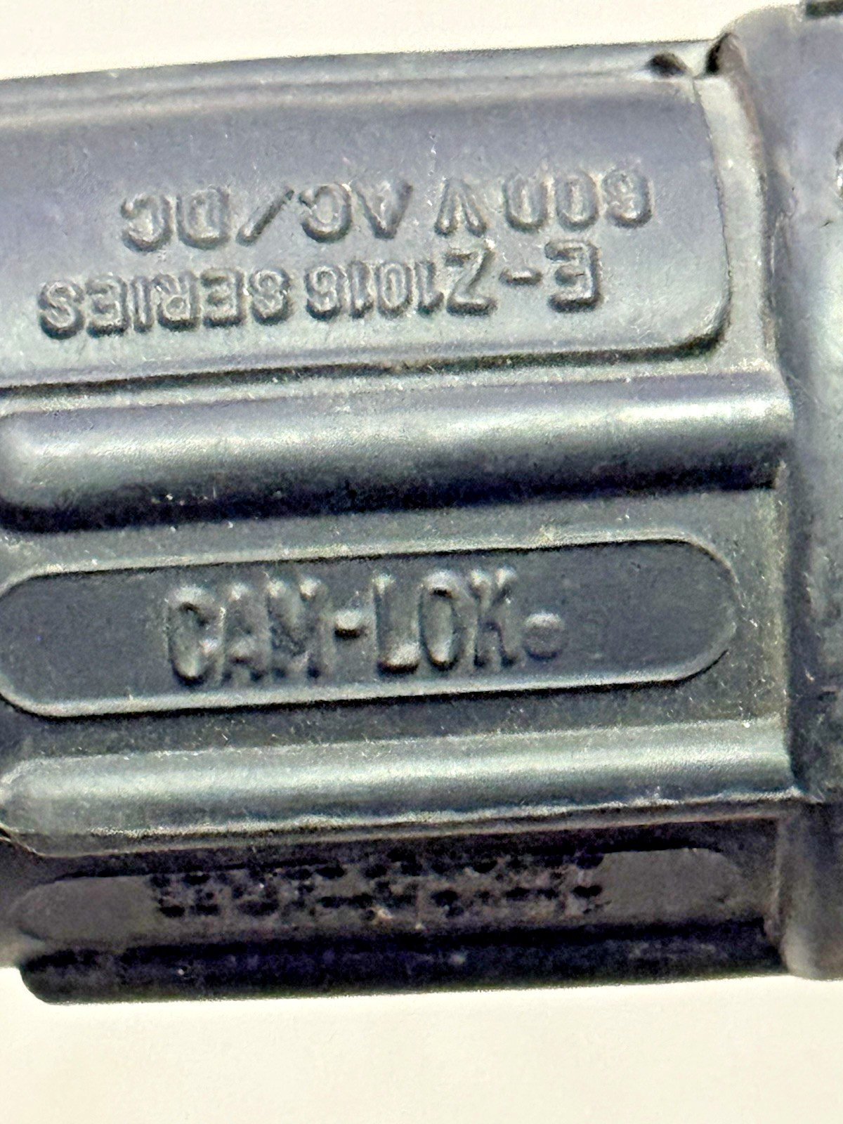 Crouse Hinds Lex Cam-Lok E-Z1016 Female (Connector) Feeder Tail TLL60WF-3-O 3 ft