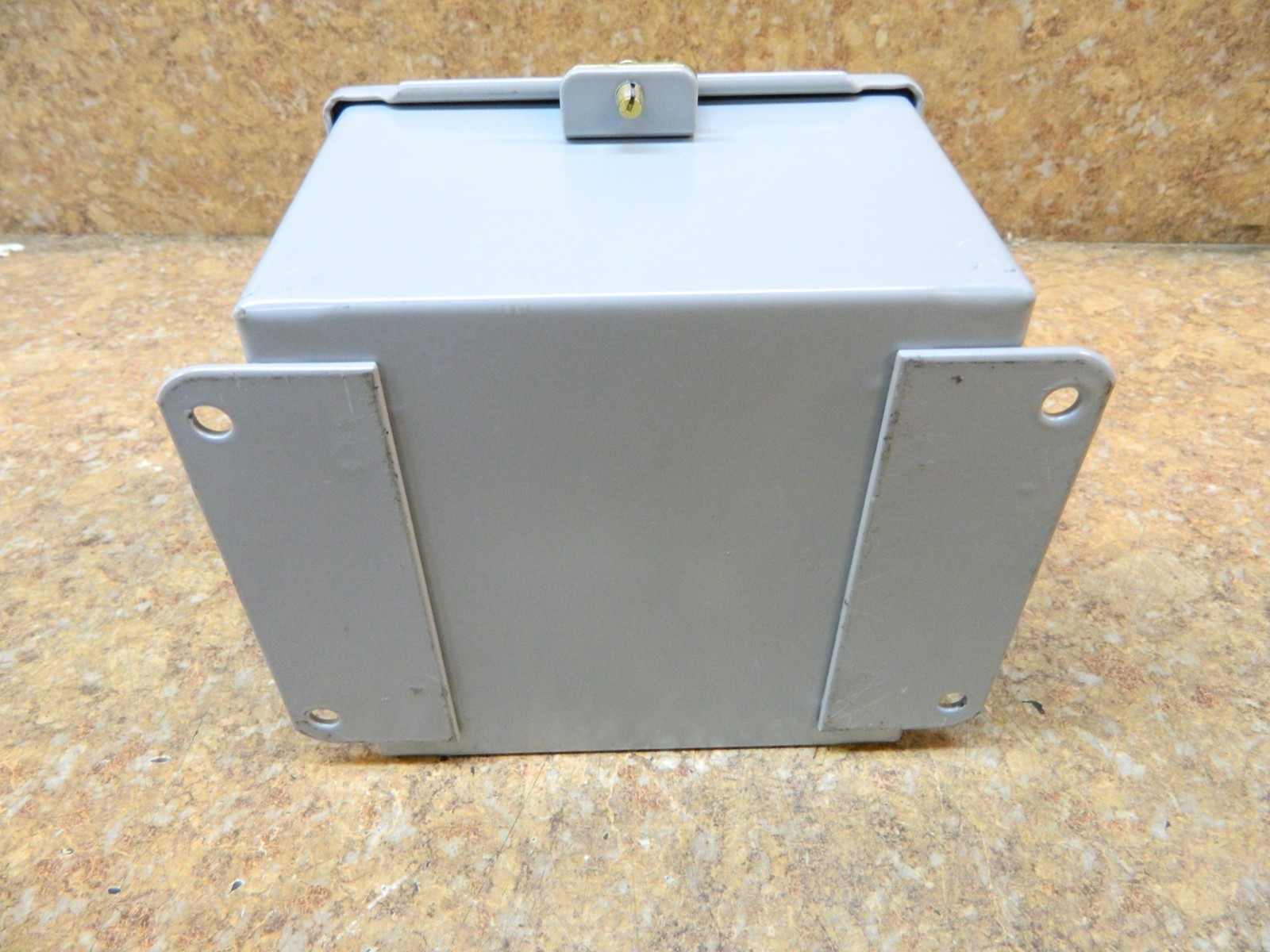 HOFFMAN AJ-606CH Electrical Enclosure 6″ x 6″ x 4″ Oil Proof Gasket