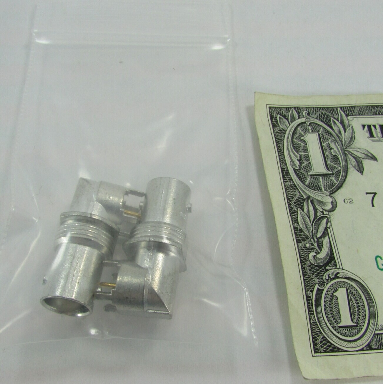 2 Tyco Amp BNC Connector Jacks, Female Socket 50 Ohm PCB Mount, Thru Hole Angle