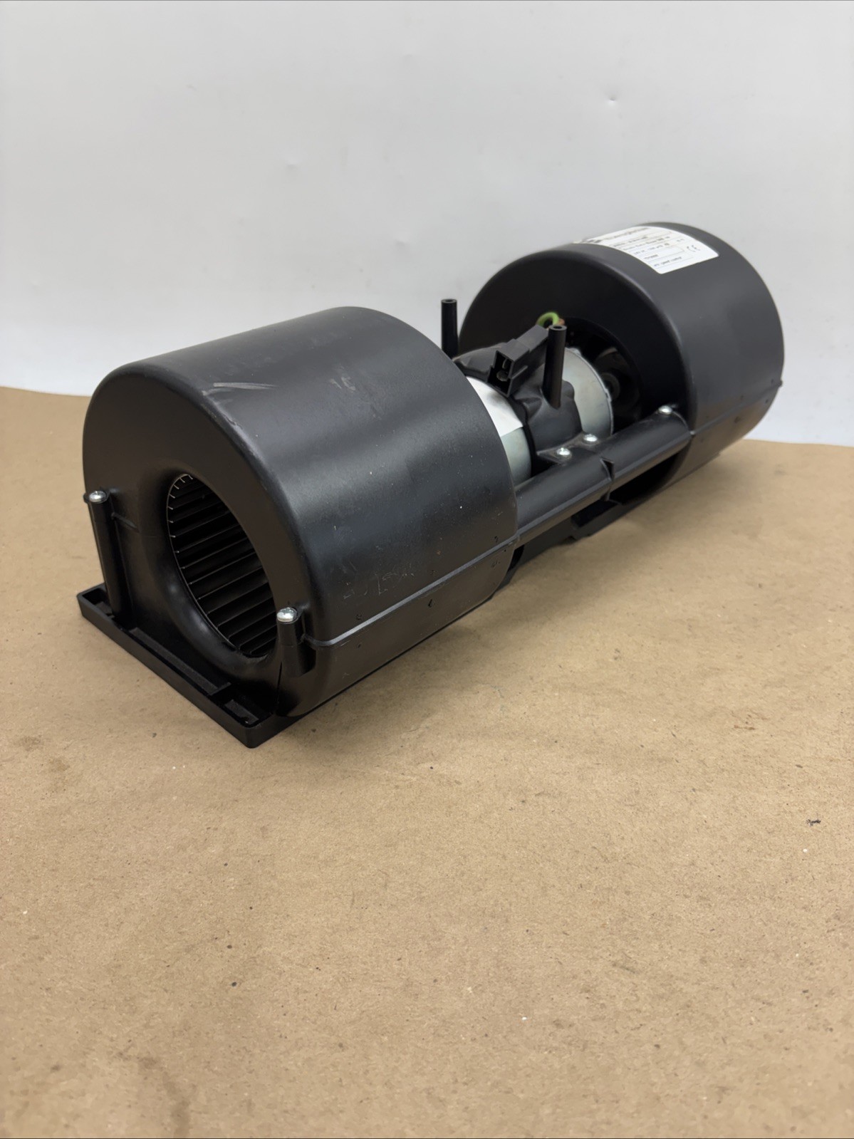 New Eberspacher Double radial fan DRB100 28.20.01.050 Fast Shipping Warranty.
