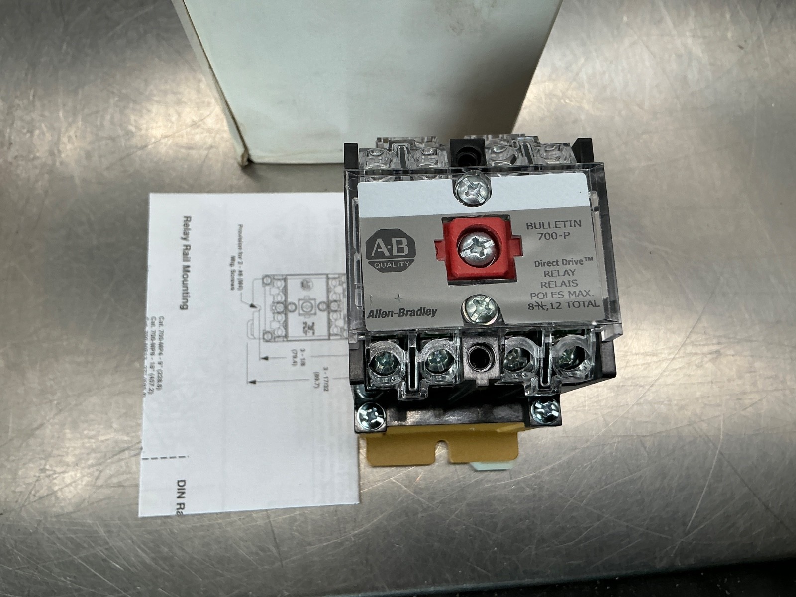 Allen-Bradley 700-P400A1 Type P Control Relay 110/120v