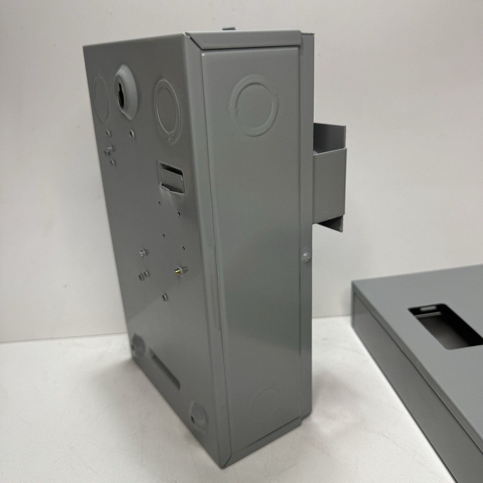 GE C-2000 control – MC-32a contactor 120V coil 32A – LS, MT-32