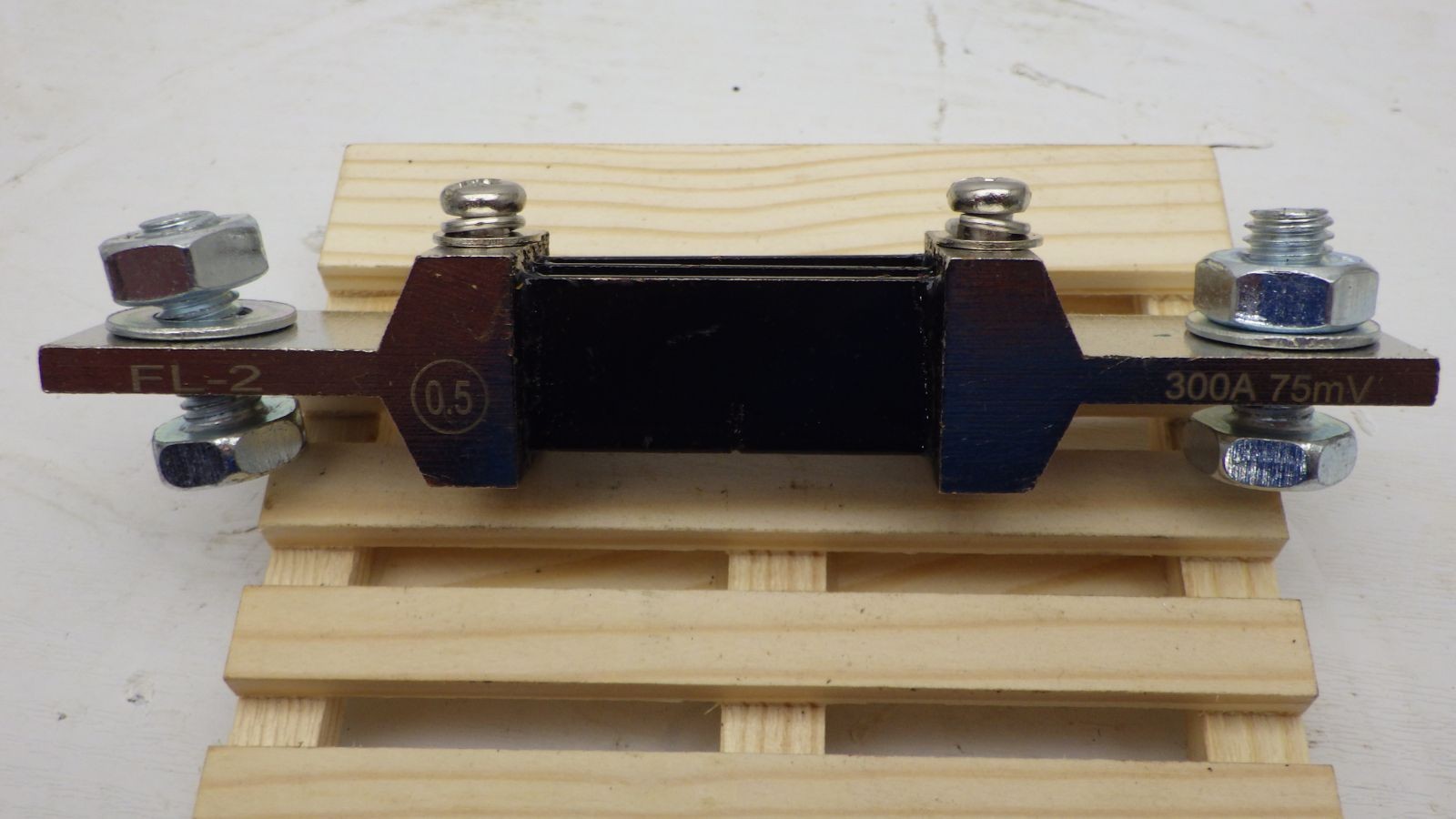 FL-2 DC Current Shunt Resistor 300A 75mV for Ammeter Panel Meter