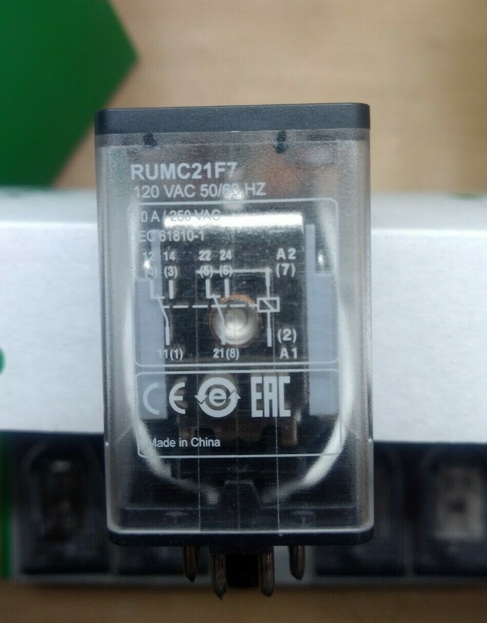 RUMC21F7 Universal plug-in relay Zelio RUM-2C/O-120VAC-10A 8 Pins SCHNEIDER NEW!