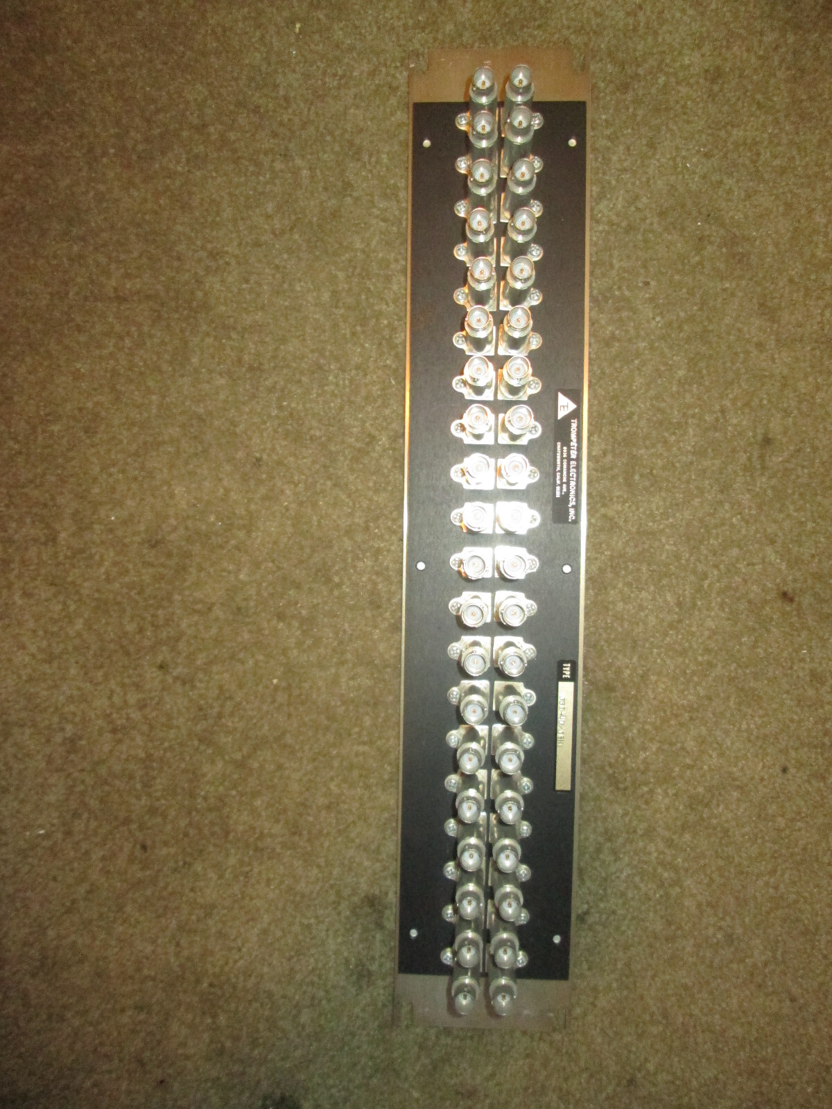 trompeter electronics JSI-40/J3W Patch Panel