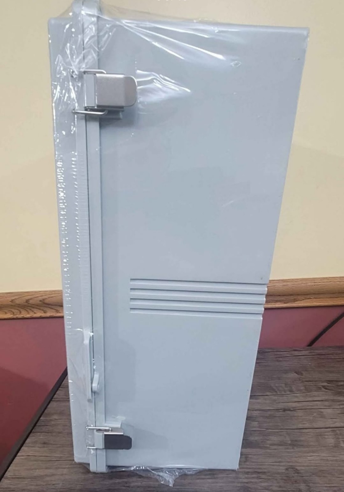 LeMotech Electrical Box, IP67 Waterproof, Stainless Steel Latch, ABS 17.7×18.8×8