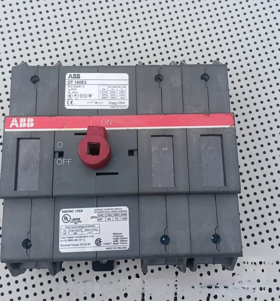 ABB OT 160E3 Panel Mount Disconnect Switch 600VAC 125A