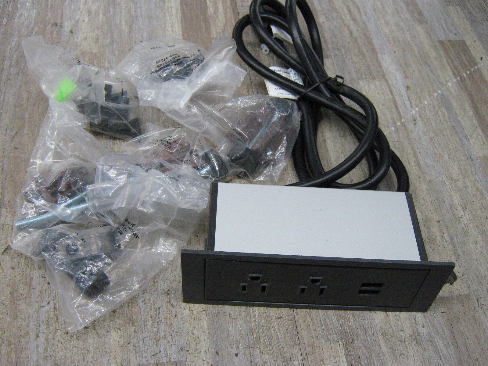 Furniture Power Centers, 2-USB, 15a 125V, 3.1A, 60hz BE04315 NEW
