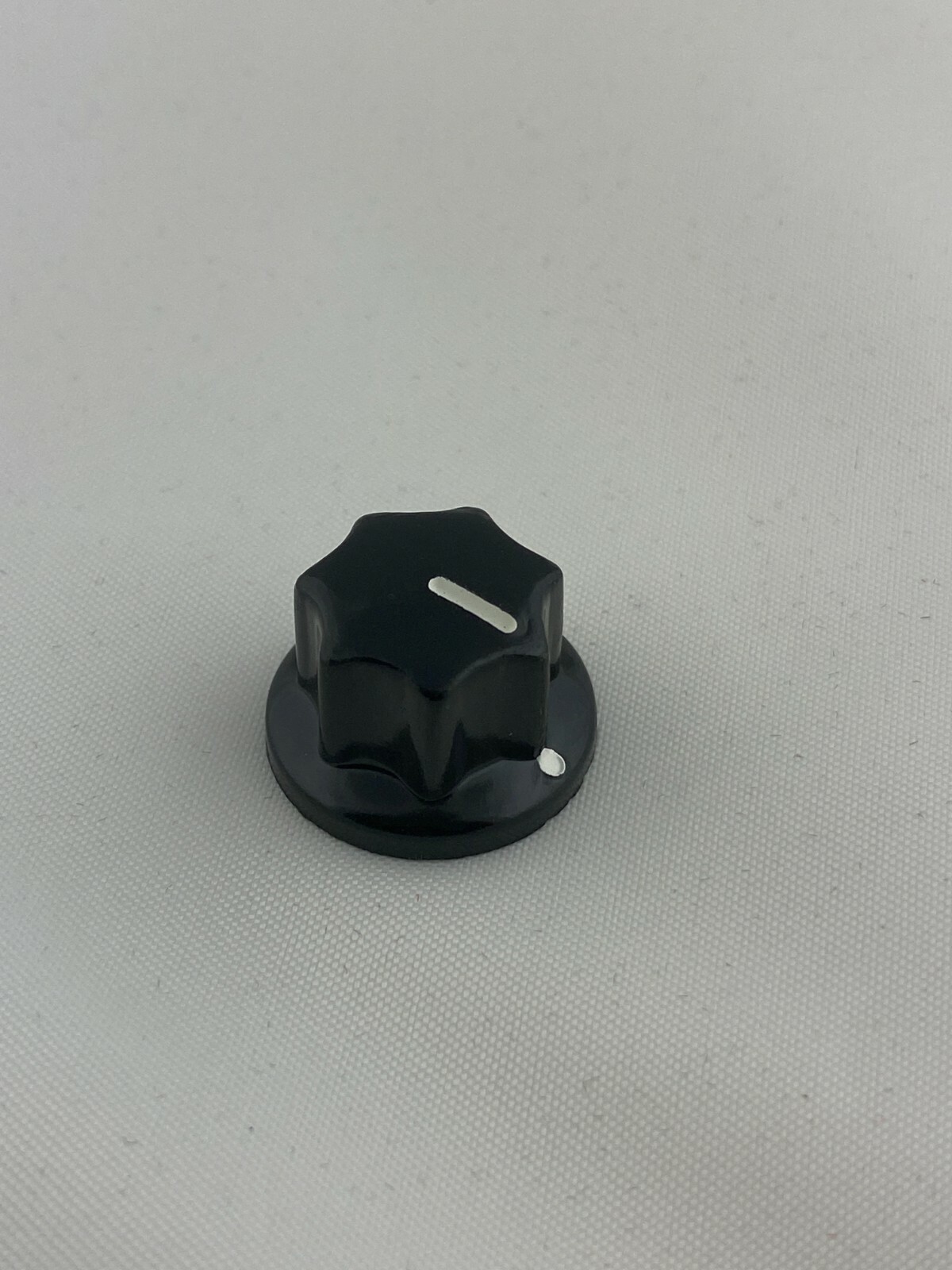 PACK OF 25! 0.75 inch/19 mm Knob 1/4 Inch/6.4 mm Shaft Round Control w/ Screw