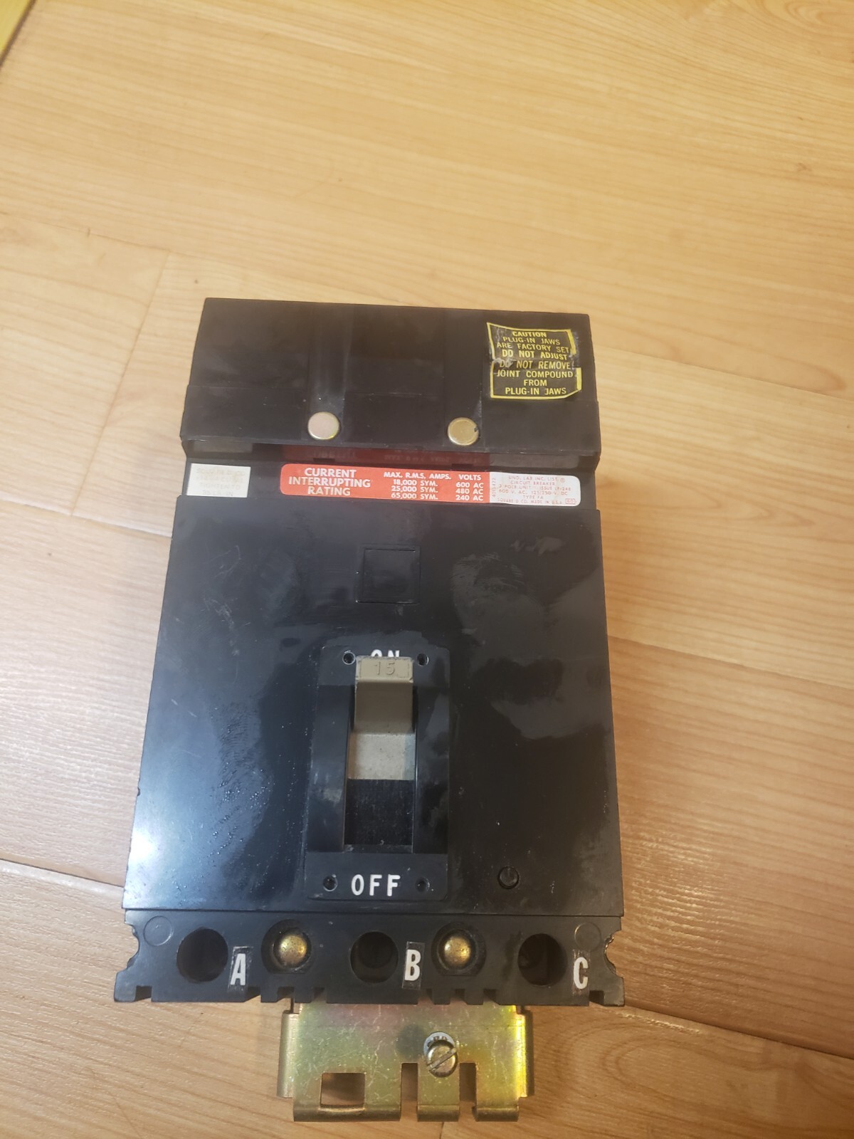 USED Square D FH36015 Breaker 15 A 600 V 18k AIC 3 Poles FREE SHIPPING