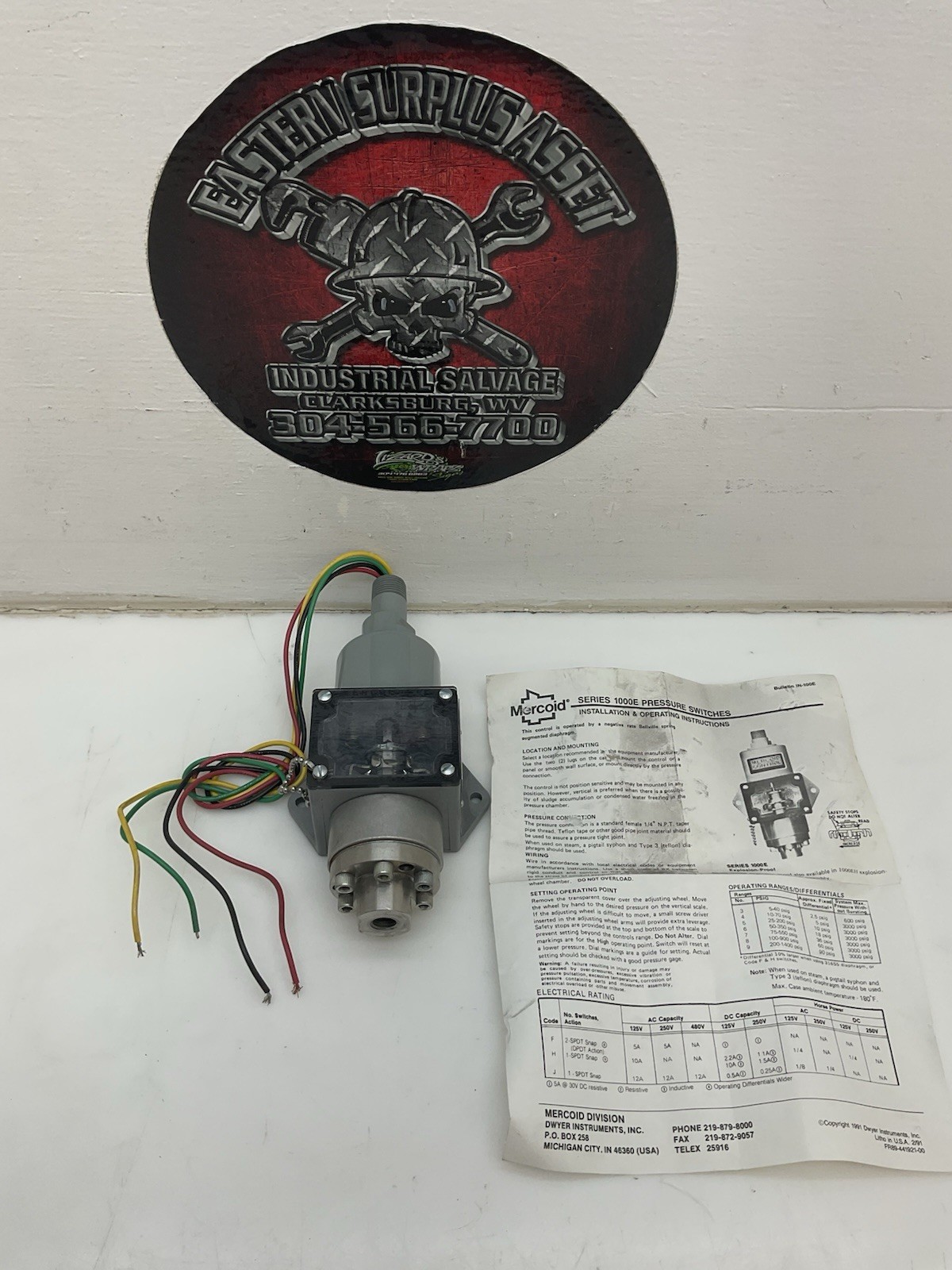 Dwyer Mercoid Cat. 1005EB2J Pressure Switch 3000 PSI Max NIB