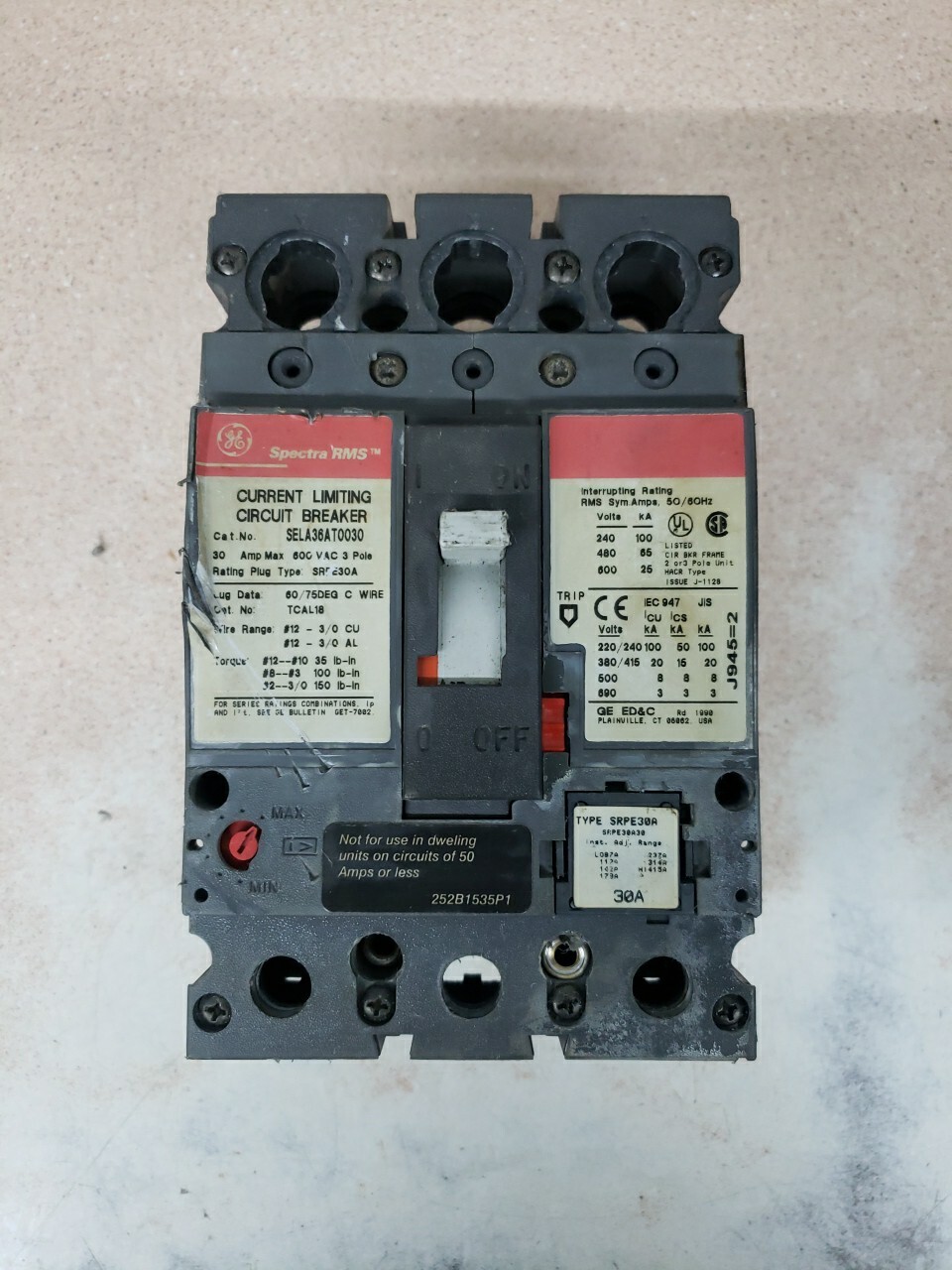 GE SELA36AT0030 3Pole 600V 65kA@480V 30A Breaker w/ SRPE30A30 Rating Plug