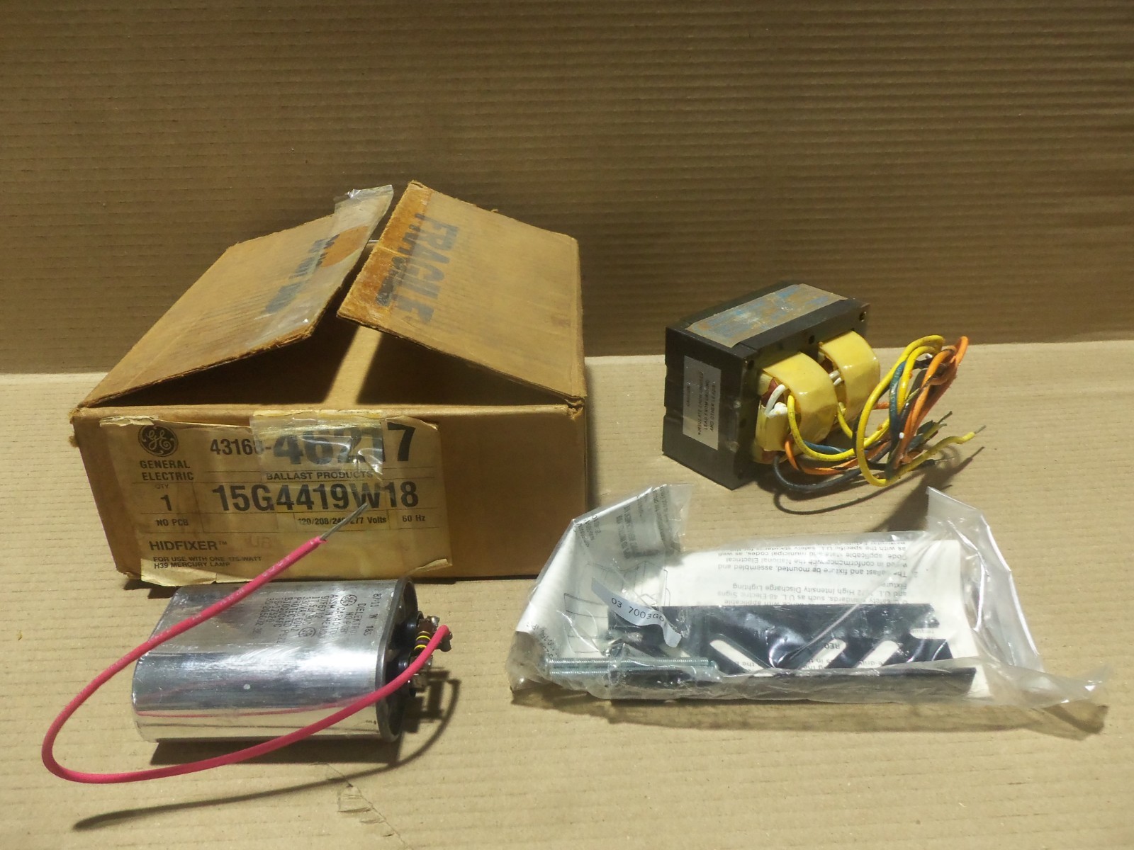 GE 15G4419W18 175W Multi-Volt Fluorescent Lamp Ballast 120/208/240/277 V AK