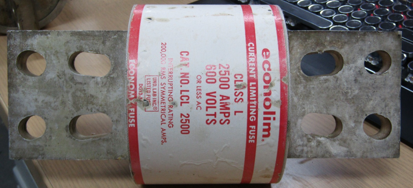 😏 ECONOLIM 2500 AMP CURRENT LIMITING FUSE 600 VAC LCL2500