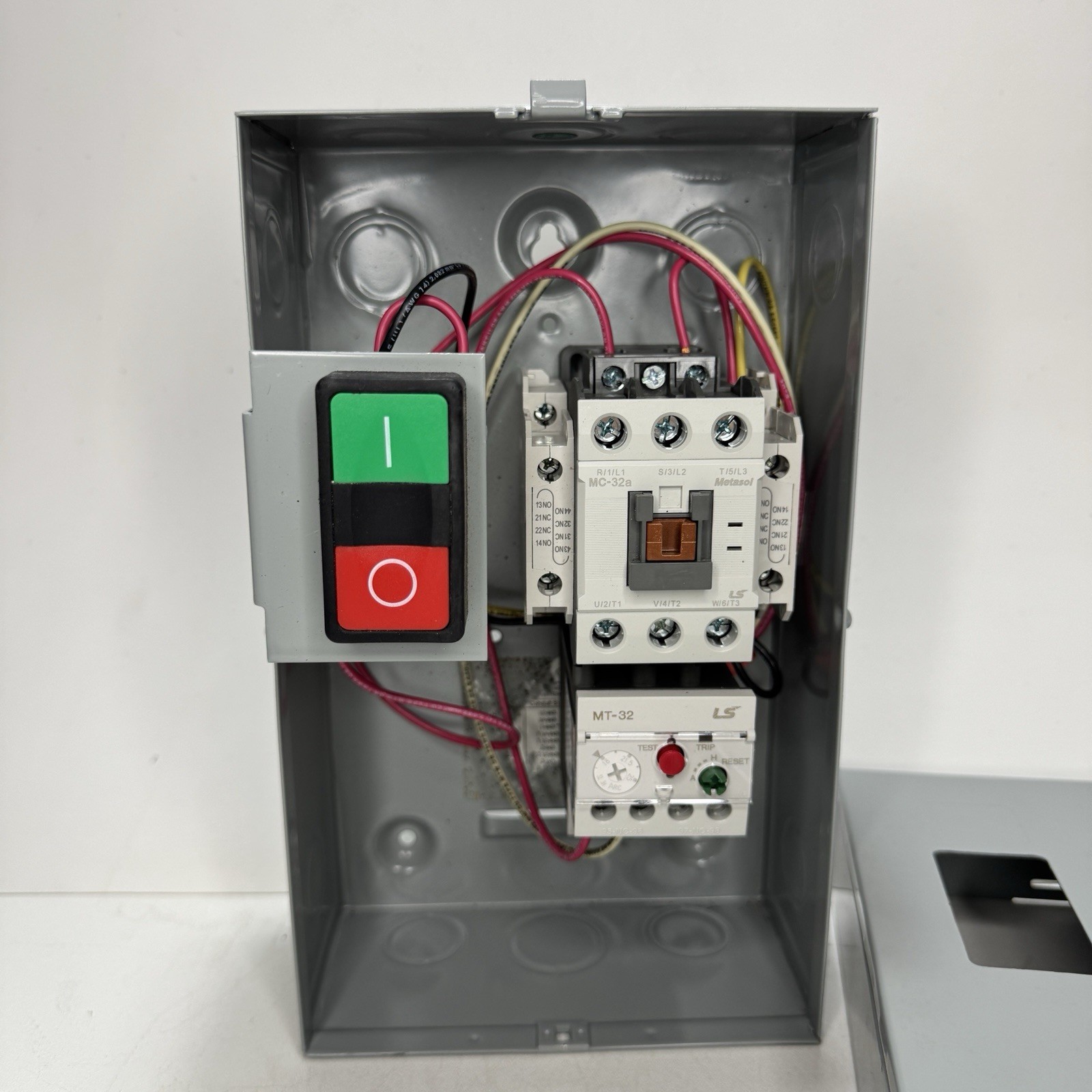 GE C-2000 control – MC-32a contactor 120V coil 32A – LS, MT-32