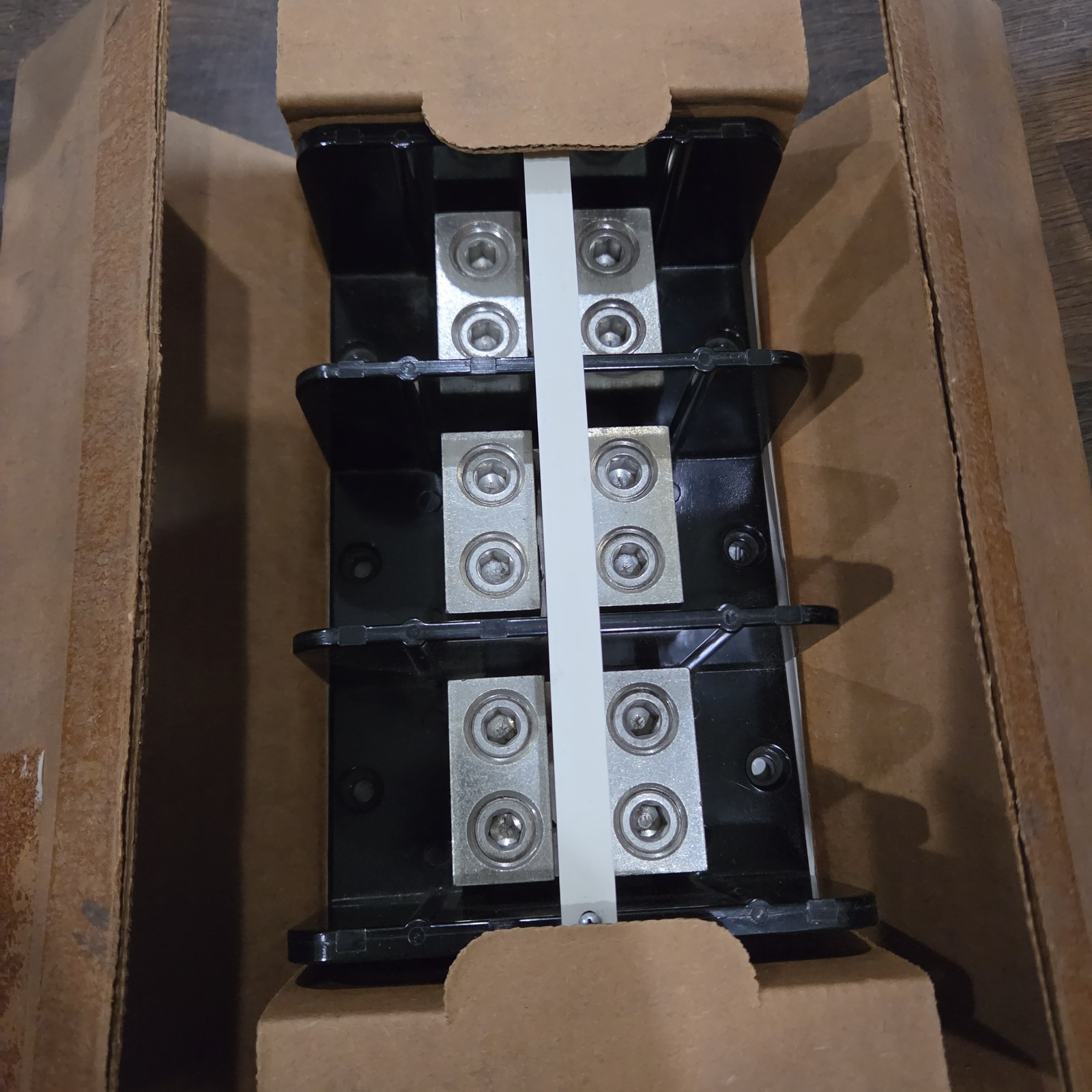 New Allen Bradley 1492-PD3226 Power Distribution Contact Block. Free Shipping