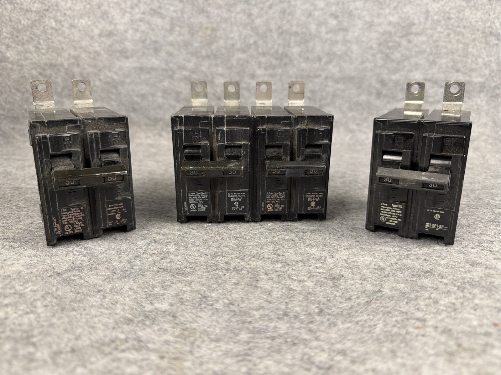 Lot of 4 Siemens 2 Pole Bolt On Circuit Breakers B230 And B250 3 30 Amp 1 50 Amp