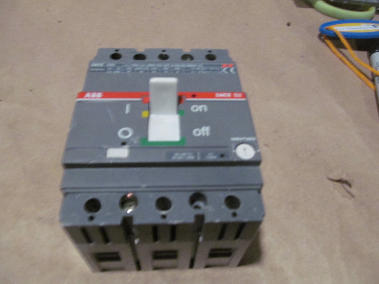 NEW ABB 3 POLE 100A 480V MOLDED CASE BREAKER SPACE SN2 B-246T