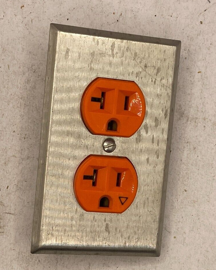 MULBERRY 93101 1-GANG STAINLESS SATIN FINISH DUPLEX RECEPTACLE🔔