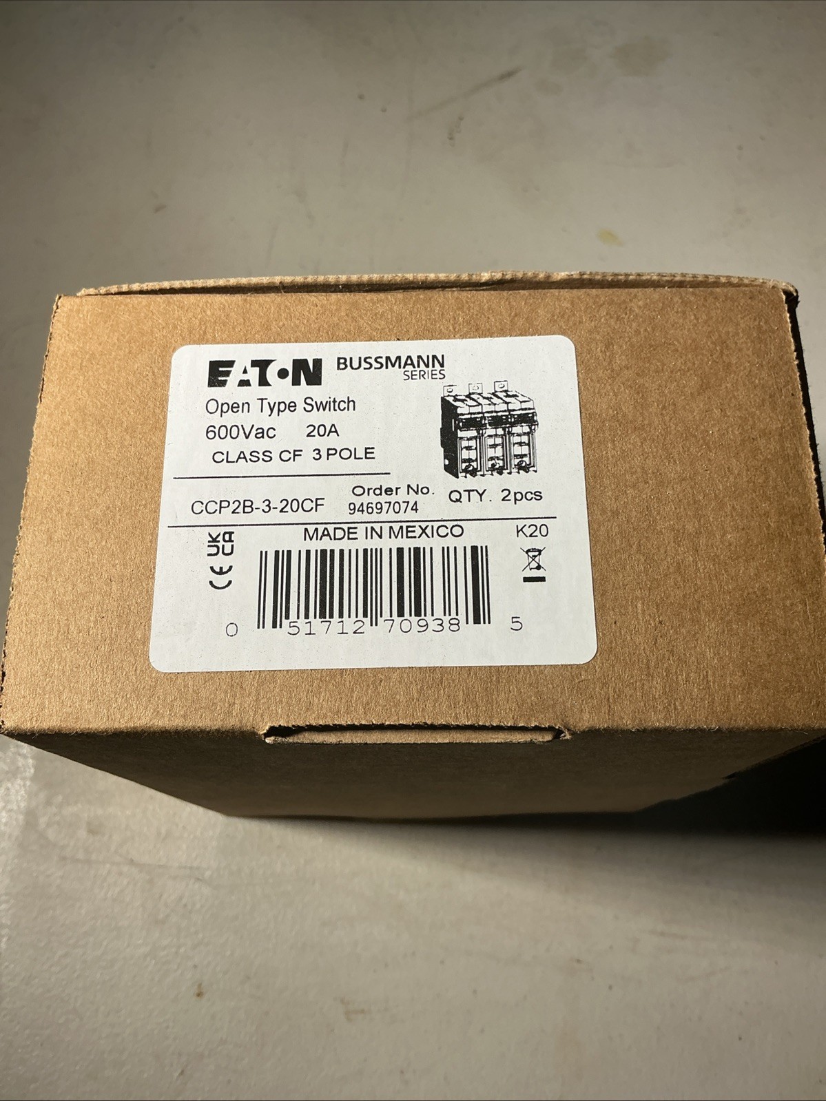 NEW BOX OF QTY (2) CCP2B-3-20CF – EATON DISCONNECT SWITCH, 20A, 3POLE 600VAC