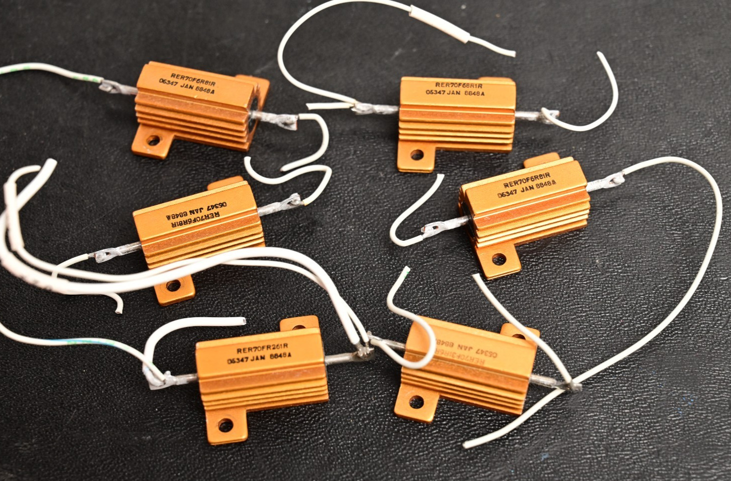 Lot of 6 Wirewound Resistors High Power 0.3Ω 7Ω 32Ω 68Ω Heatsink Shunt Mil. Spec