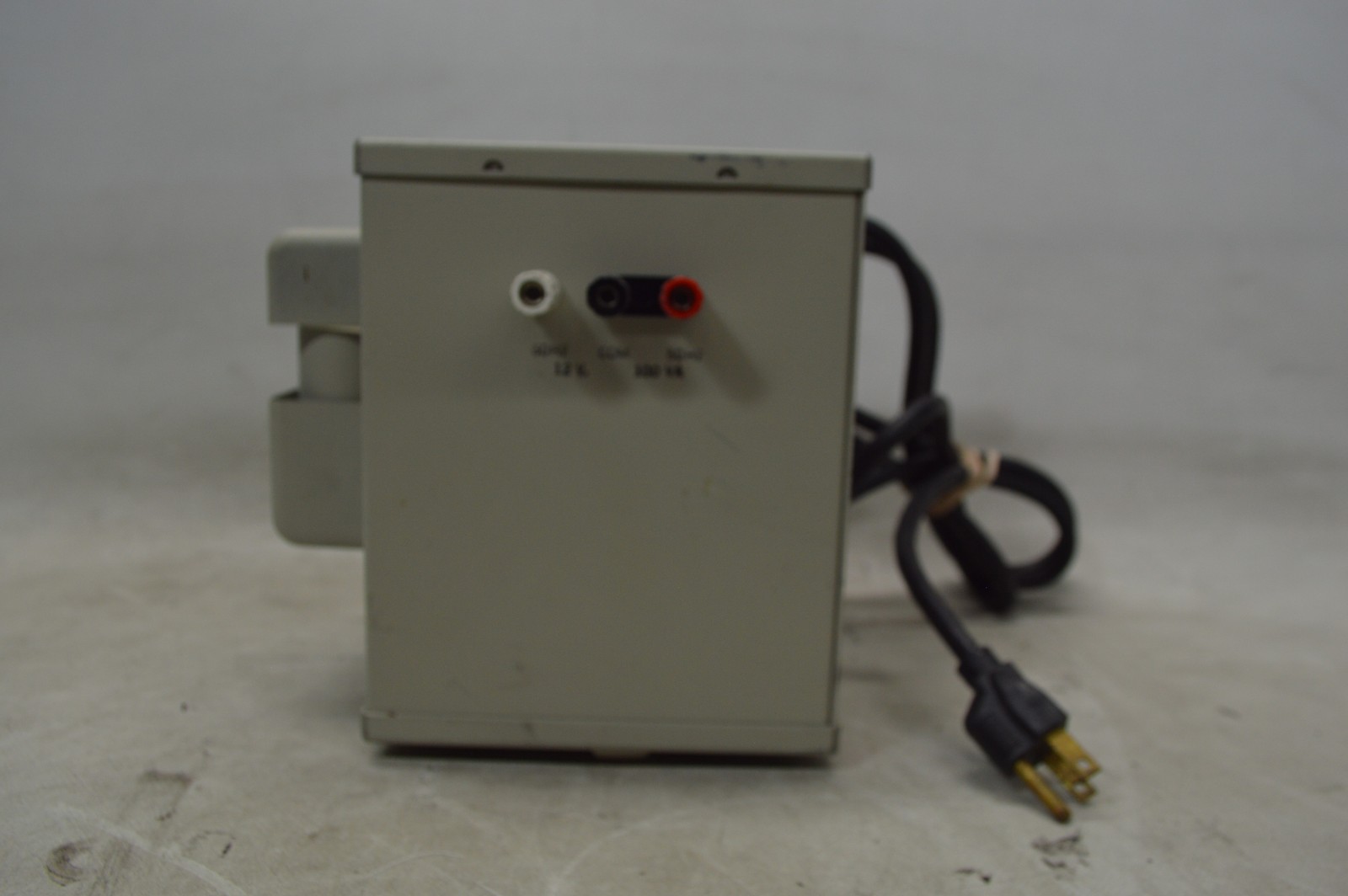 Oriel 6393 Constant Voltage Transformer