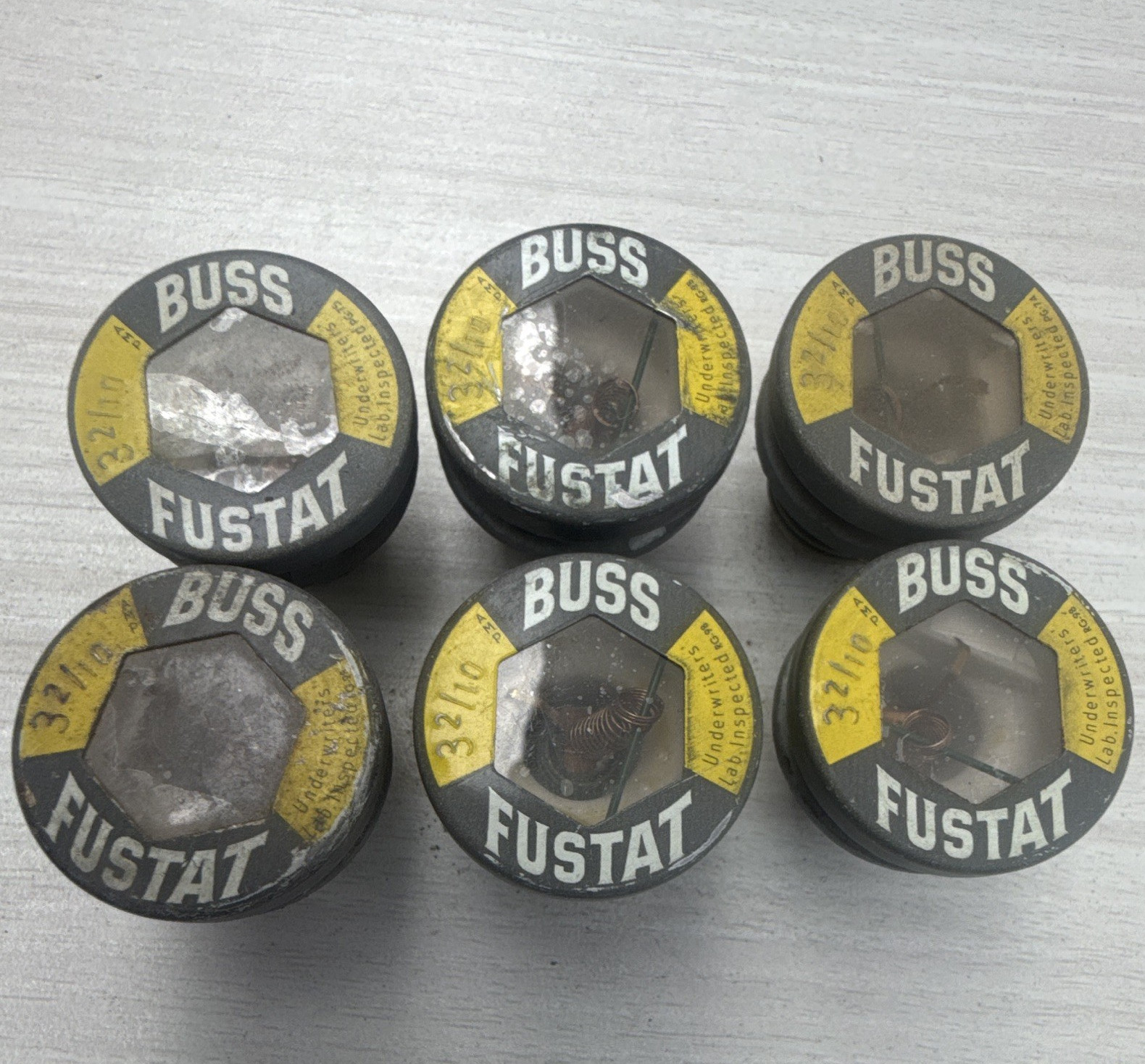 Buss FUSTAT 30A D-Type Cartridge Plug Fuse 32V Time-Delay One-Time 6PK