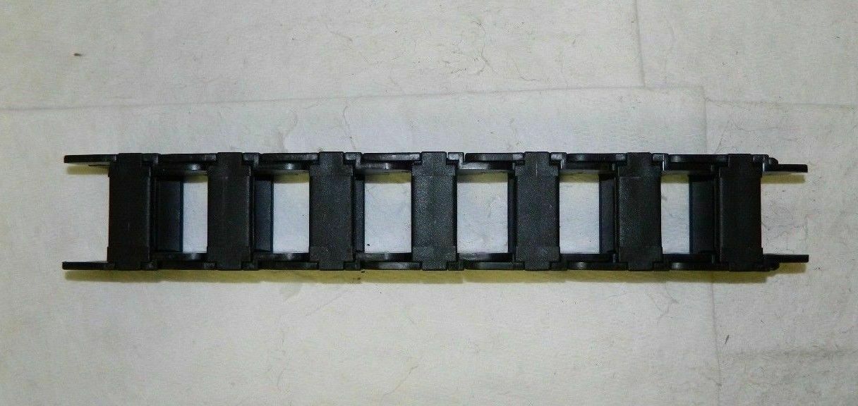 Hubbell Workplace Flip Top Cable and Hose Carrier 1′ Long Nylon EP16-1-1.9-1.0
