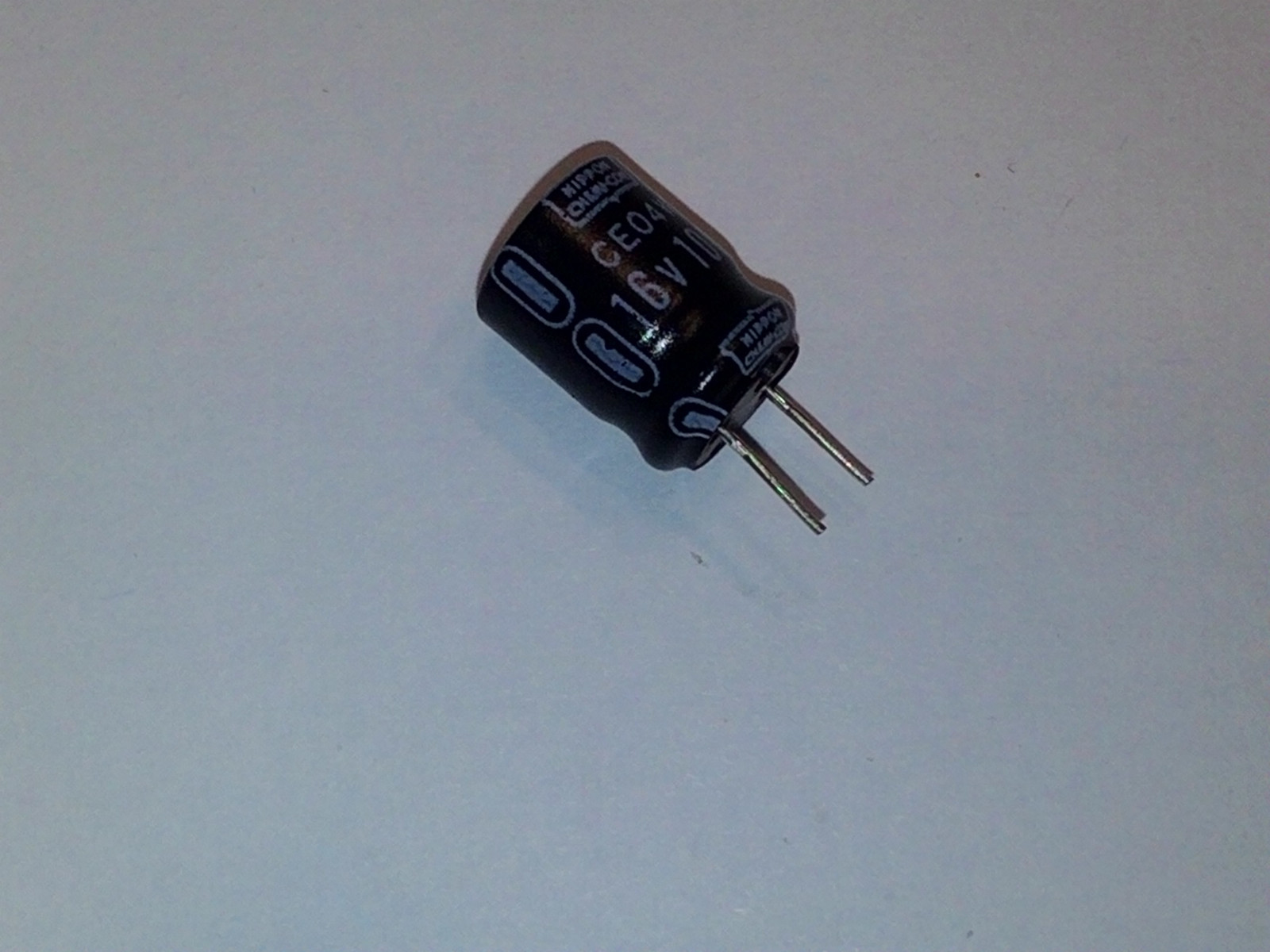 Nippon-Chemi Con 100uF 16 Volts Electrolytic Capacitor Radial Leads USA Seller