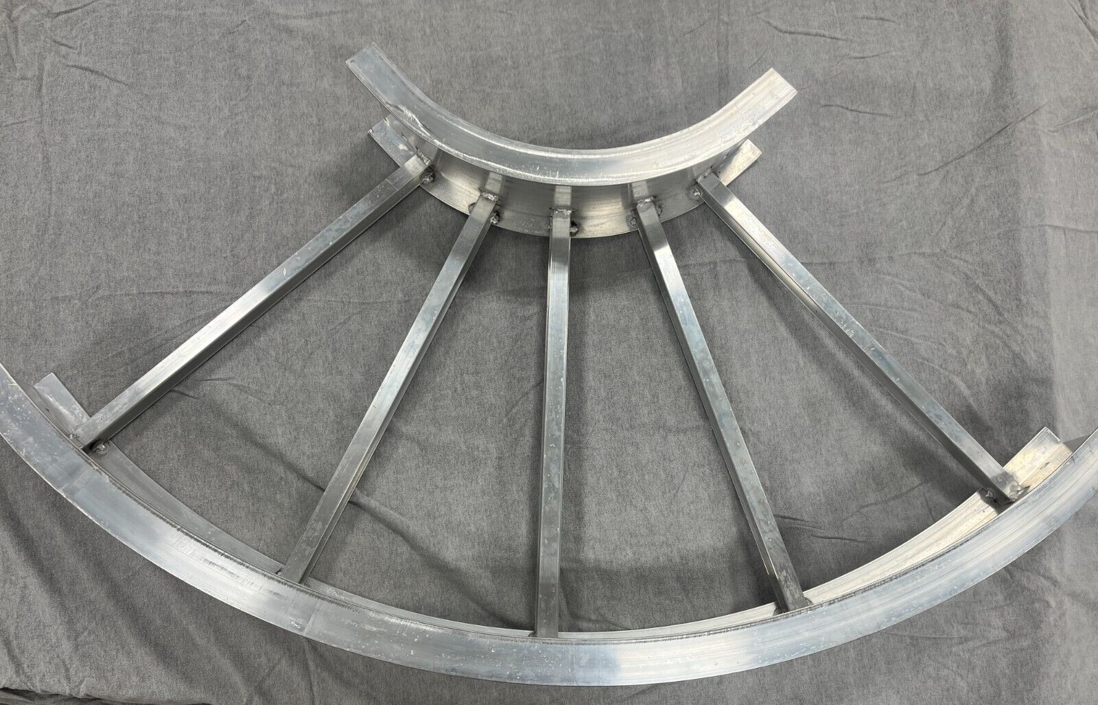 Eaton B-Line 6A-24-90HB12 Cable Tray – Horiz Bend 6″H 24″W 12″Radius