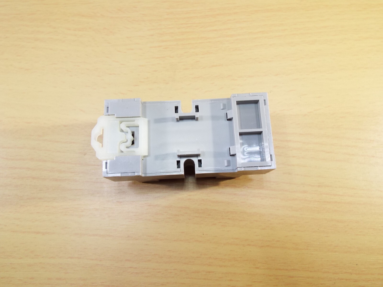 POTTER & BRUMFIELD 27E894 RELAY SOCKET GENERAL PURPOSE 14PIN DIN SCREW 7A 300V