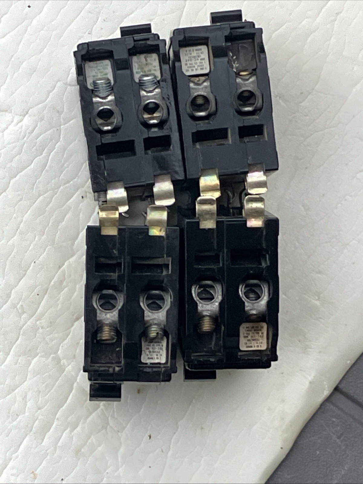 SQUARE D 70 Amp 2 Pole 120/240 volts Circuit Breaker QO270 Black w trip flag