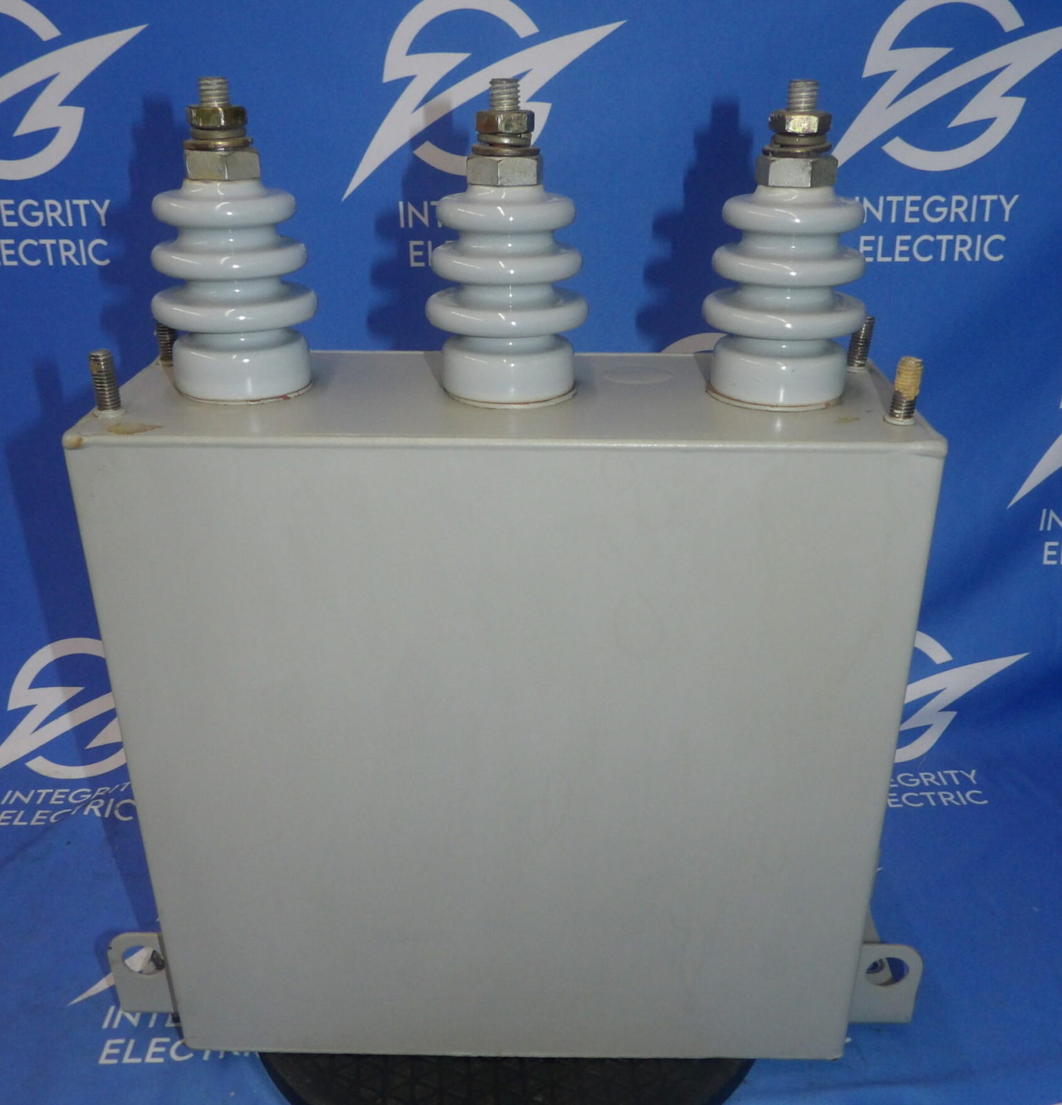 ABB Asea Brown Boveri HKW41175 175KVAr 4.16kV 3 Phase 60hz Capacitor + 1 Yea…