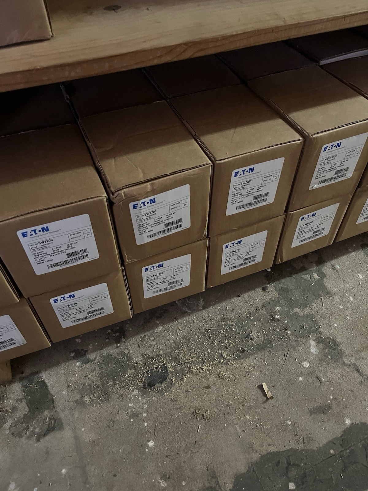 Eaton BW2200 200 Amp 120/240V 2 Pole Main Circuit Breaker NEW FREE SHIPPING!!!