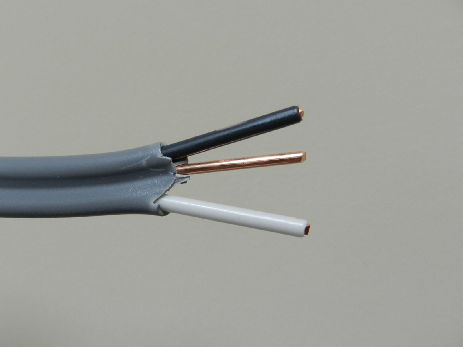 200 ft 10/2 UF-B WG Underground Feeder Direct Burial Wire/Cable