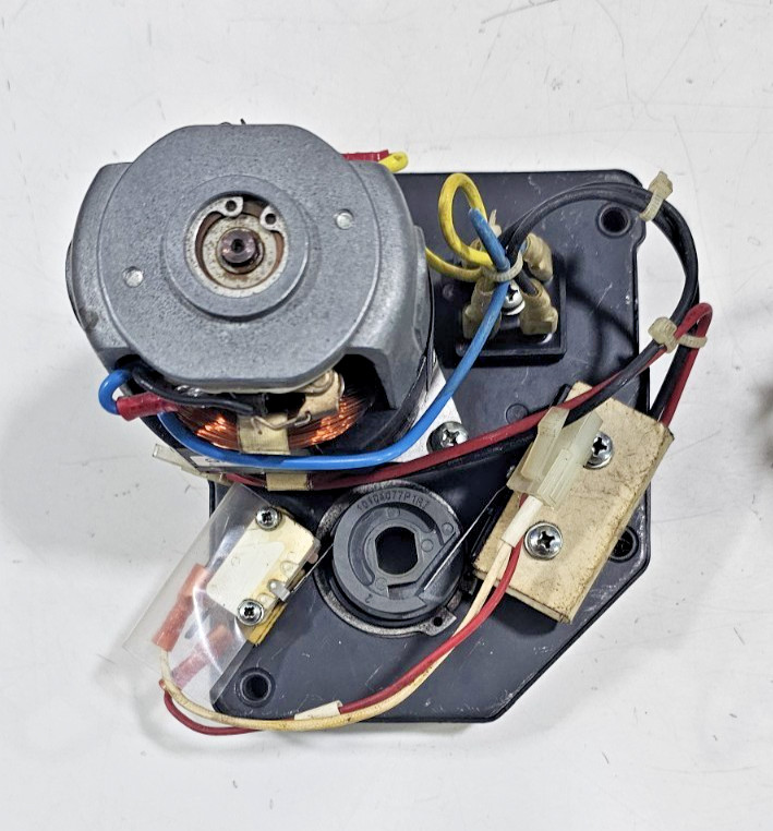 GE GM02240A MOTOR OPERATOR FOR ENTELLIGUARD G CIRCUIT BREAKER 220-250VAC 50/60Hz