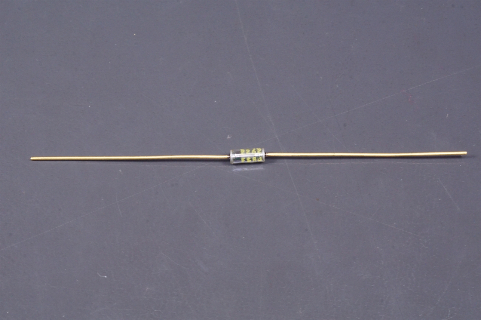 RNR55C2262FS Vishay Metal Film Resistor 22.6K Ohm 125mW 1/8W 1% Axial Gold NOS