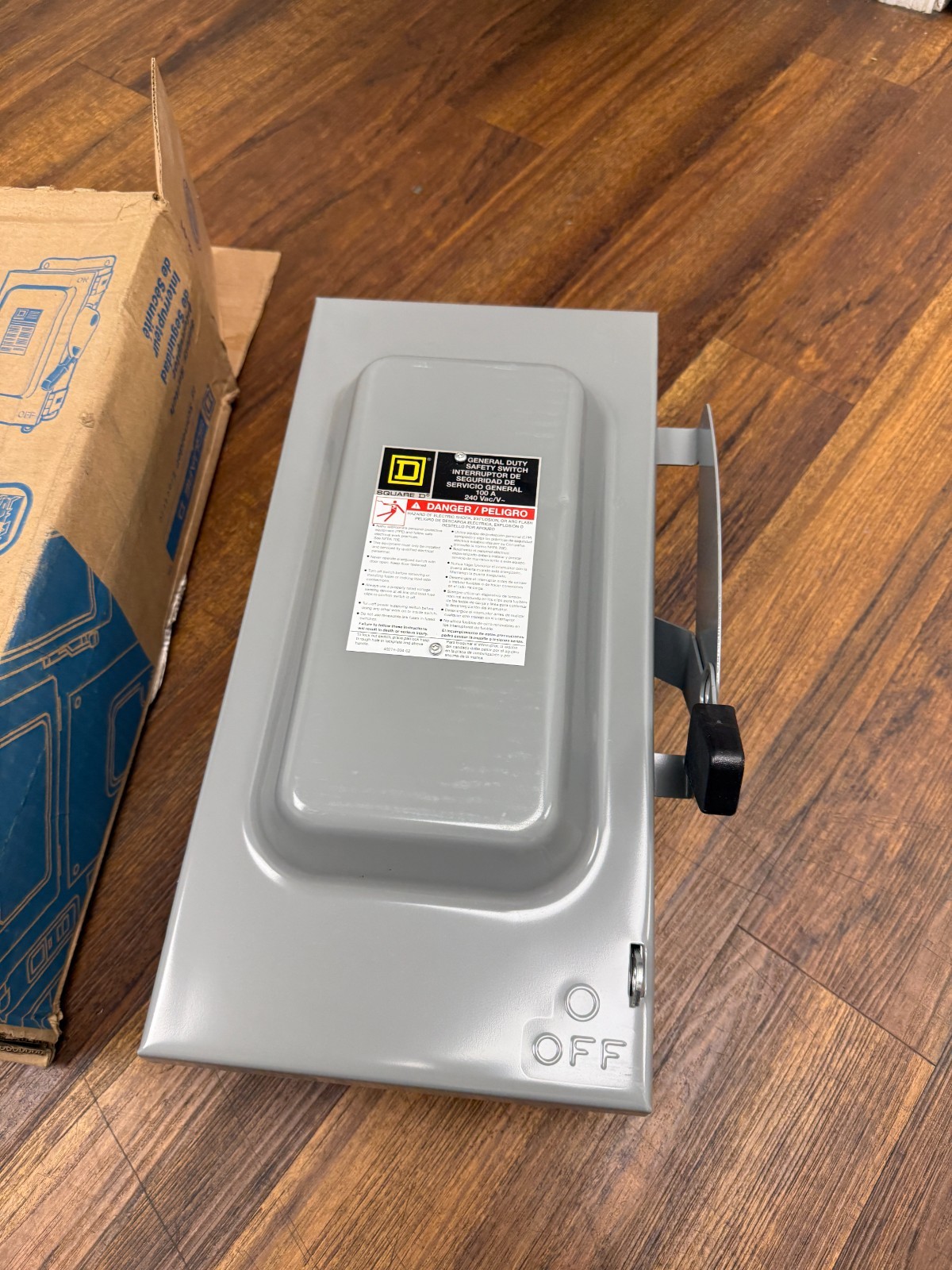 SQUARE D, D323N, safety switch, fusible, NEMA 1, 3-pole, 100A, 240VAC