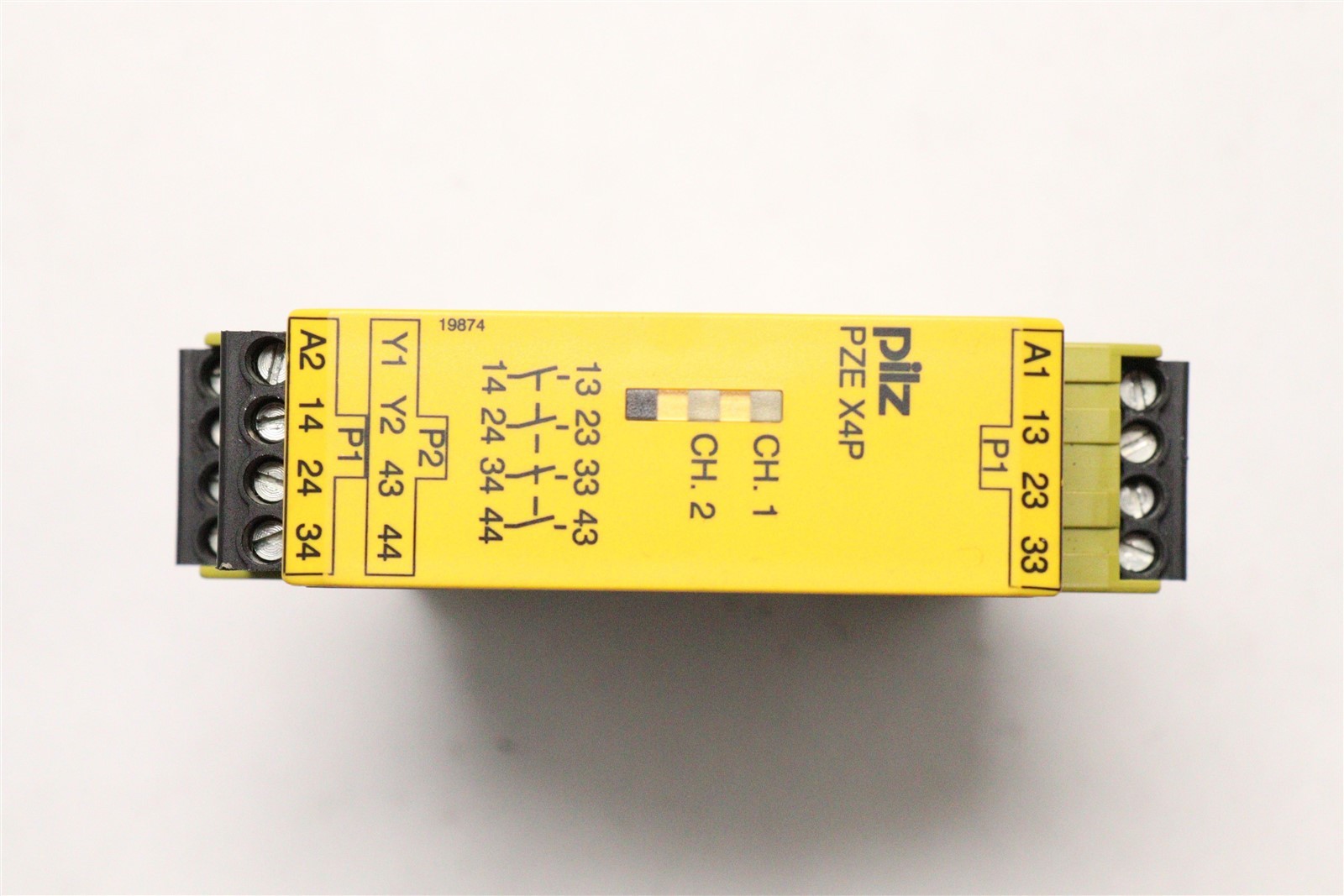 PILZ PZE X4P SAFETY RELAY EXPANSION MODULE 777585