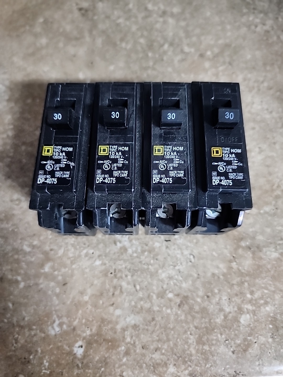 LOT/PACK OF 4 SPUARE D 30AMP BREAKER 1 POLE DP4075 HOM MORE SIZES AVAILABLE NEW