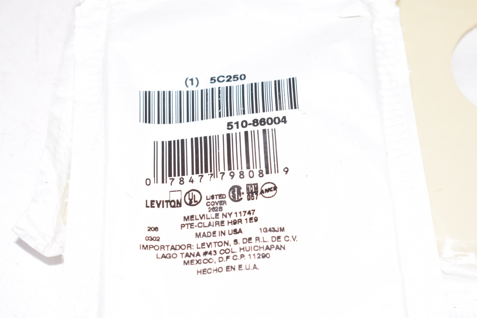 Lot of 3 NEW Leviton 510-86004 Standard Size Single Receptacle Wall Plate Cover